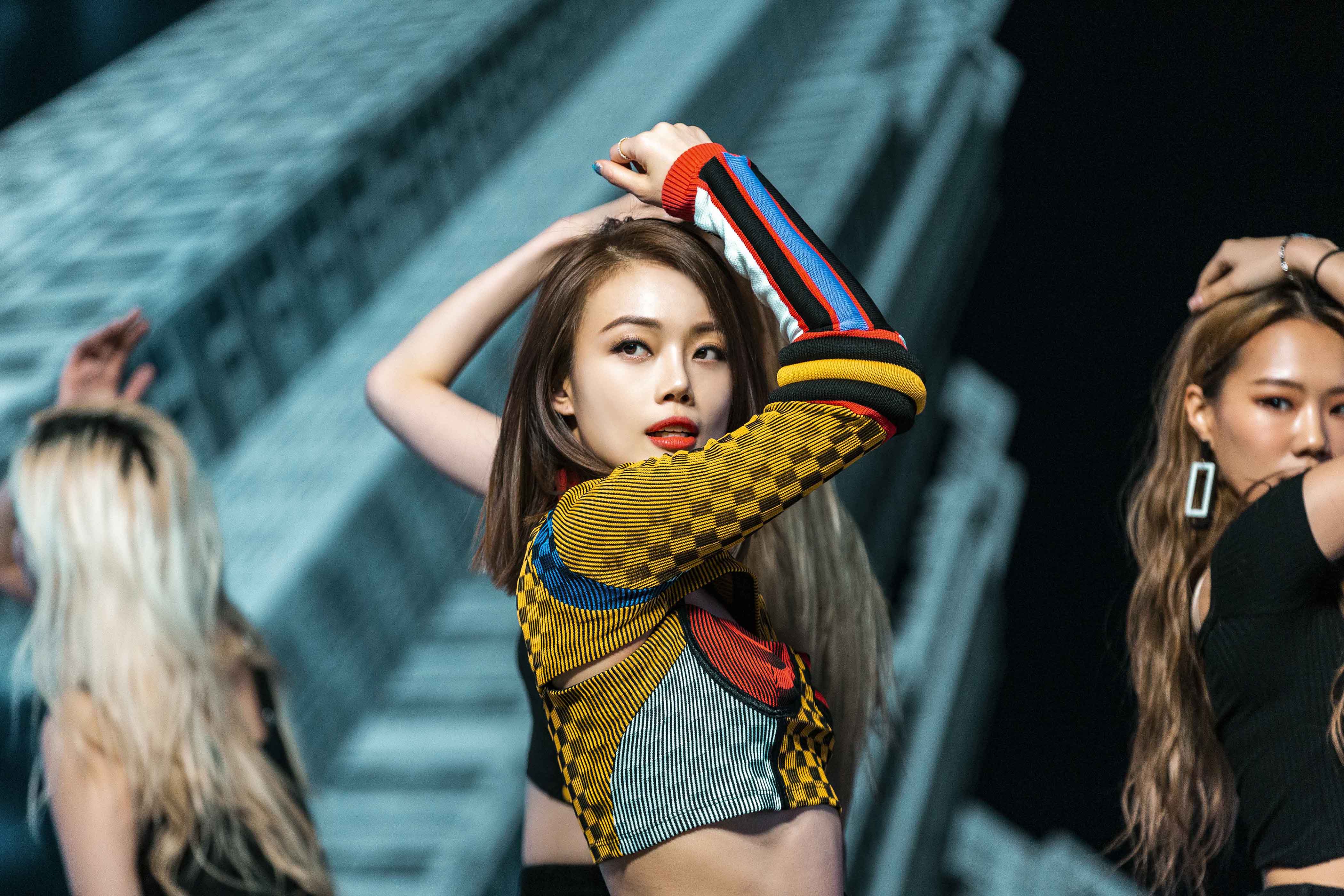 今年夏天容祖兒將舉行自己入行20週年演唱會。（英皇娛樂提供）