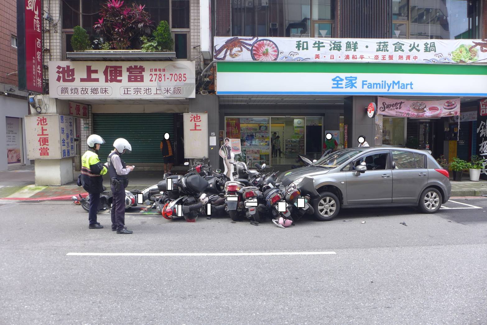 肇事的35歲周姓男子酒測值為0。（警方提供）