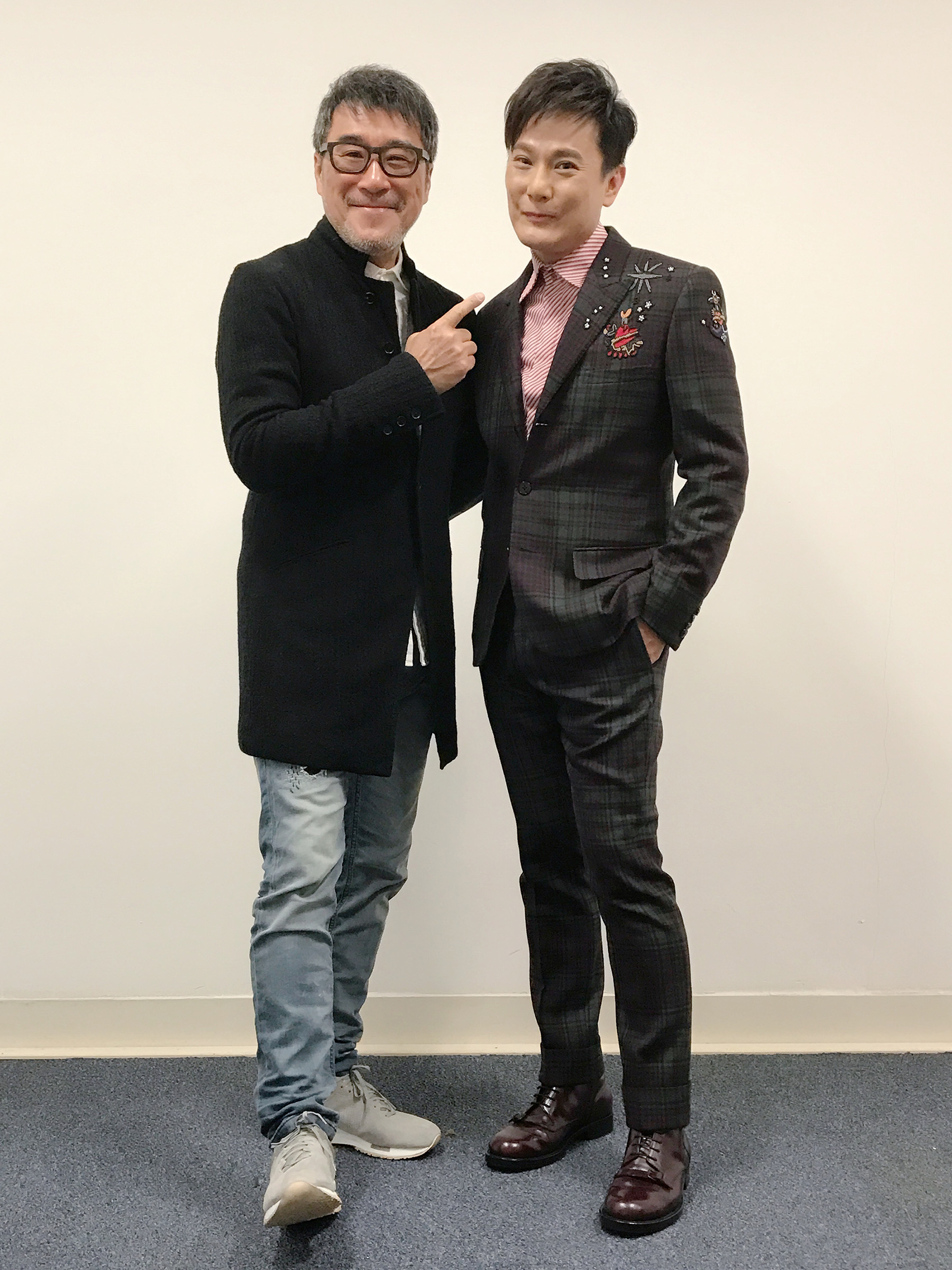 李宗盛為張信哲寫下〈愛如潮水〉等作品，是張信哲音樂事業中的重要貴人。（潮水音樂提供）