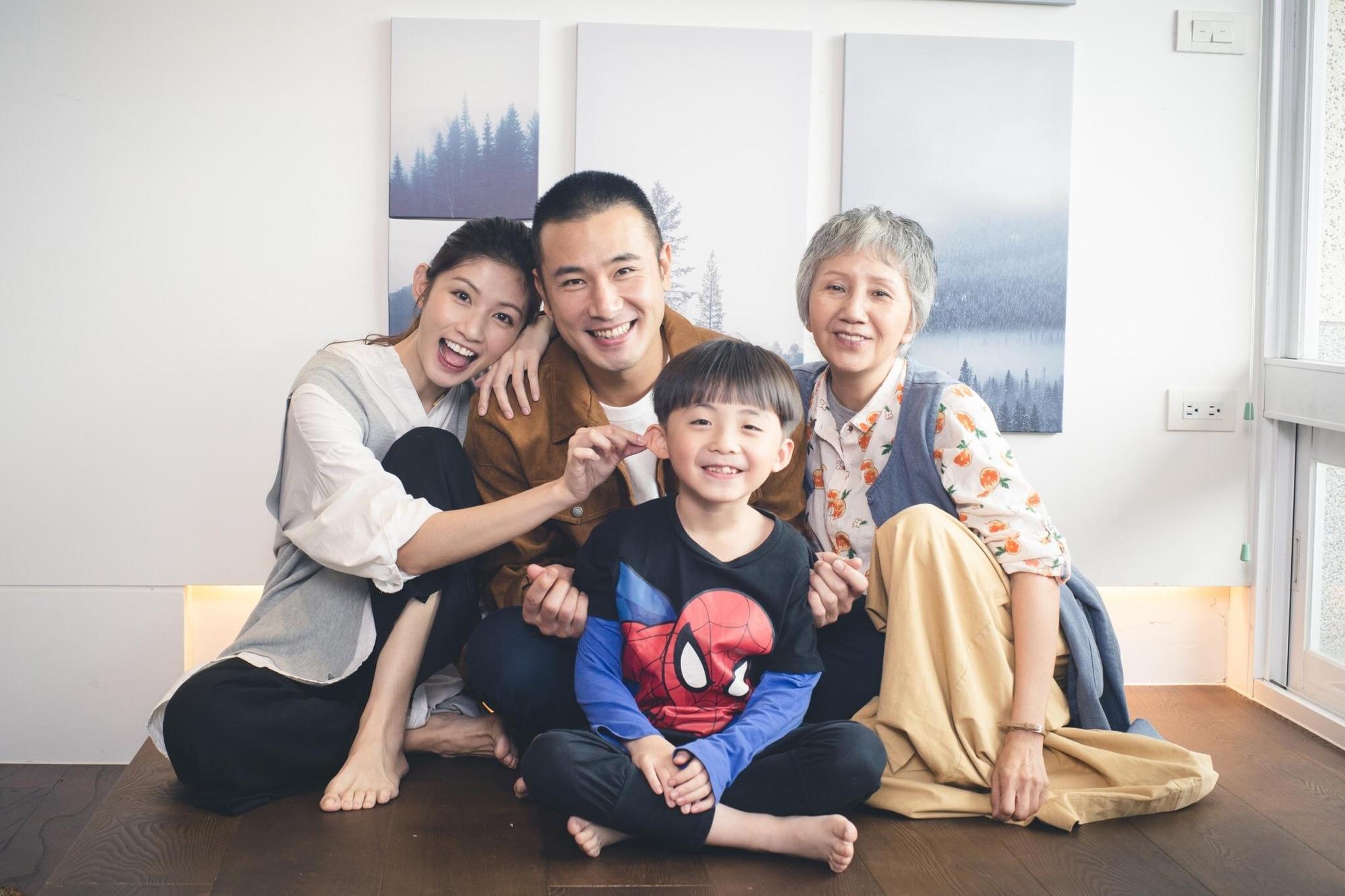 民視金鐘好戲《老鼠捧茶請人客》由陸弈靜、李千那、傅子純領銜主演。（民視提供）