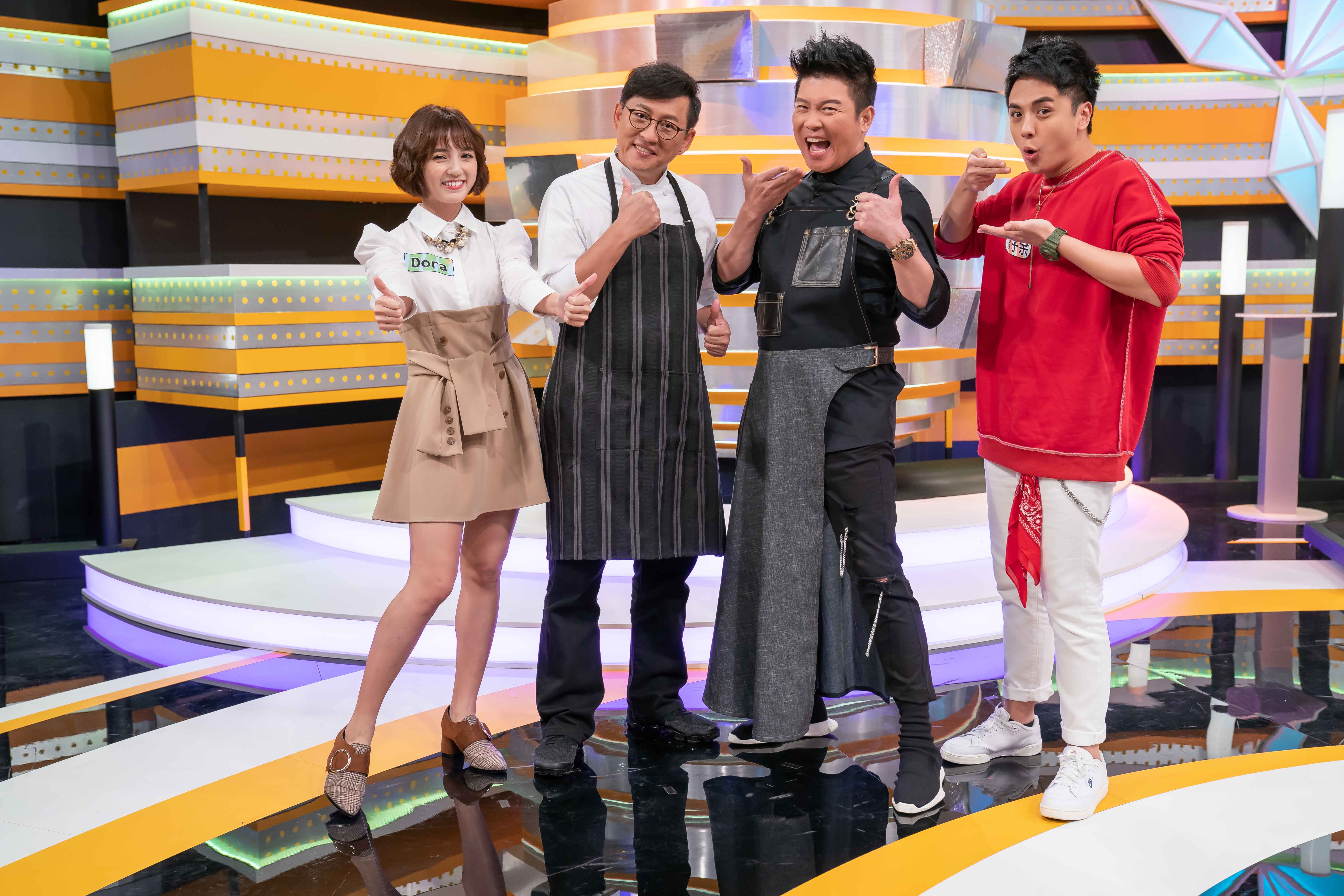 曾國城（右二）領軍的《食尚玩家－歡樂有夠讚》，結合曾子余(右起)、詹姆士及Dora，為經典節目開創新局。（TVBS提供）