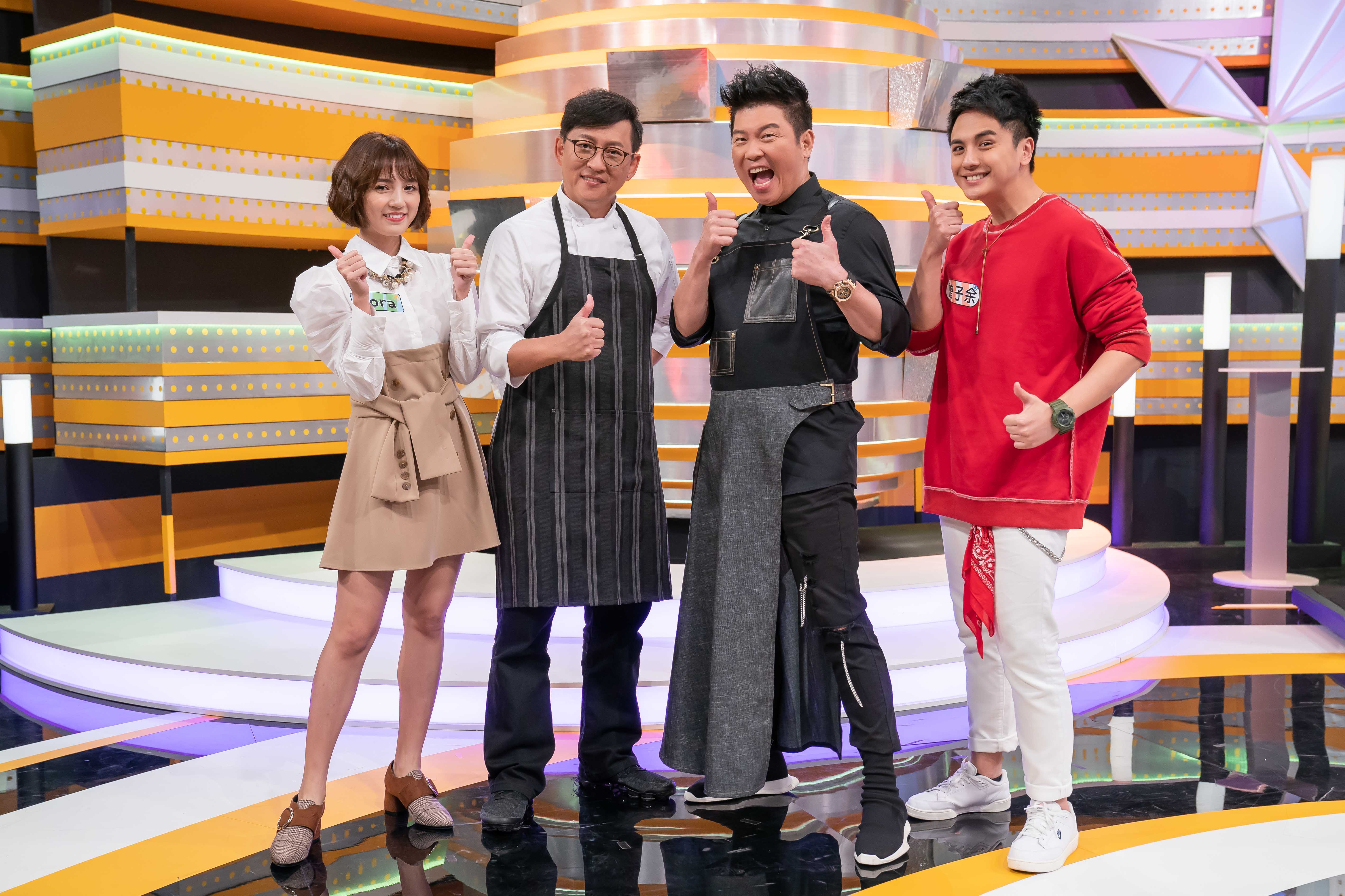 曾國城(右二)領軍的《食尚玩家-歡樂有夠讚》,結合曾子余(右起)、詹姆士及Dora,為經典節目開創新局。(TVBS提供)