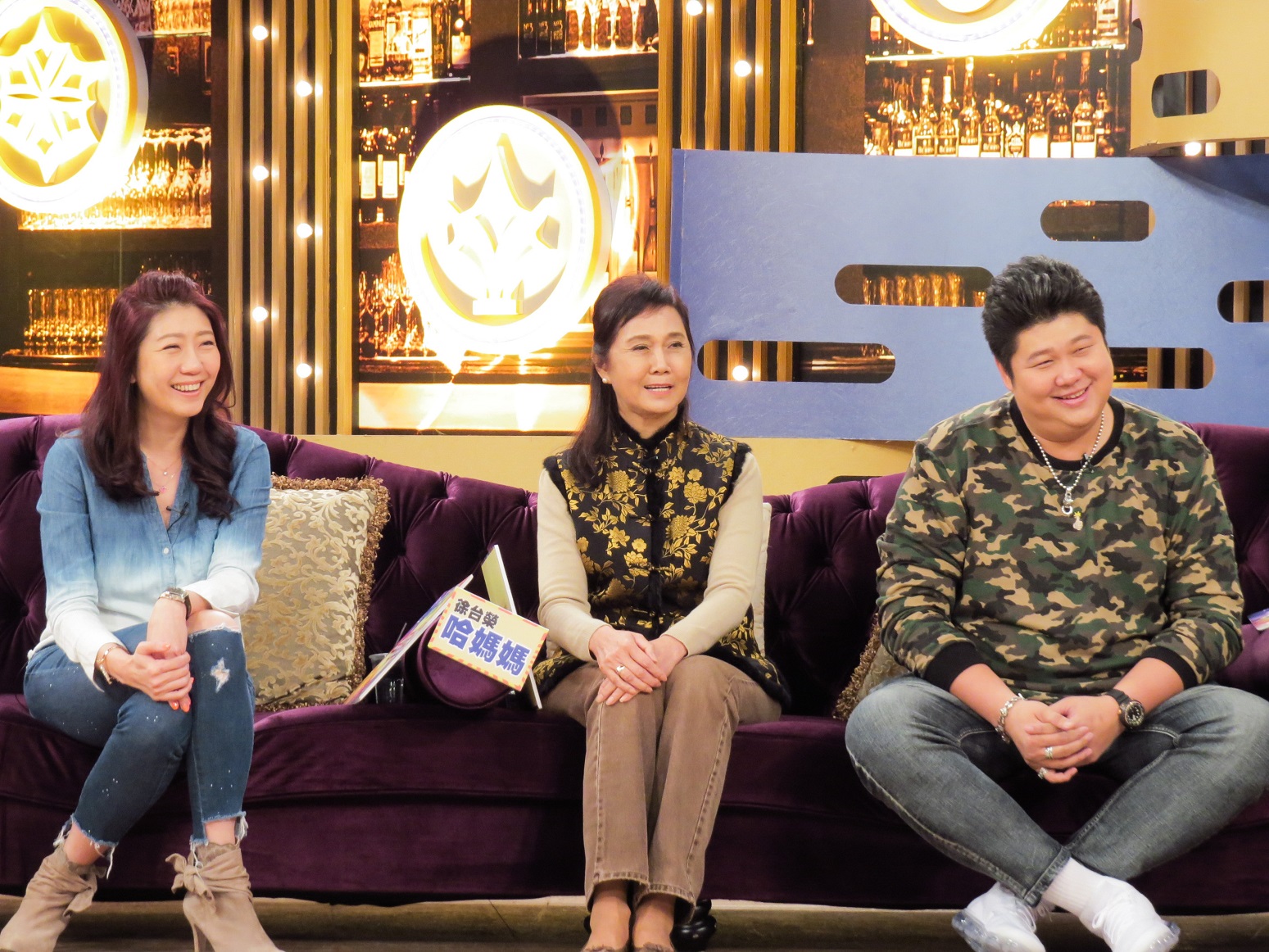 哈孝遠的姊姊和媽媽都相當佩服瑄瑄能夠收服哈孝遠。（衛視提供）