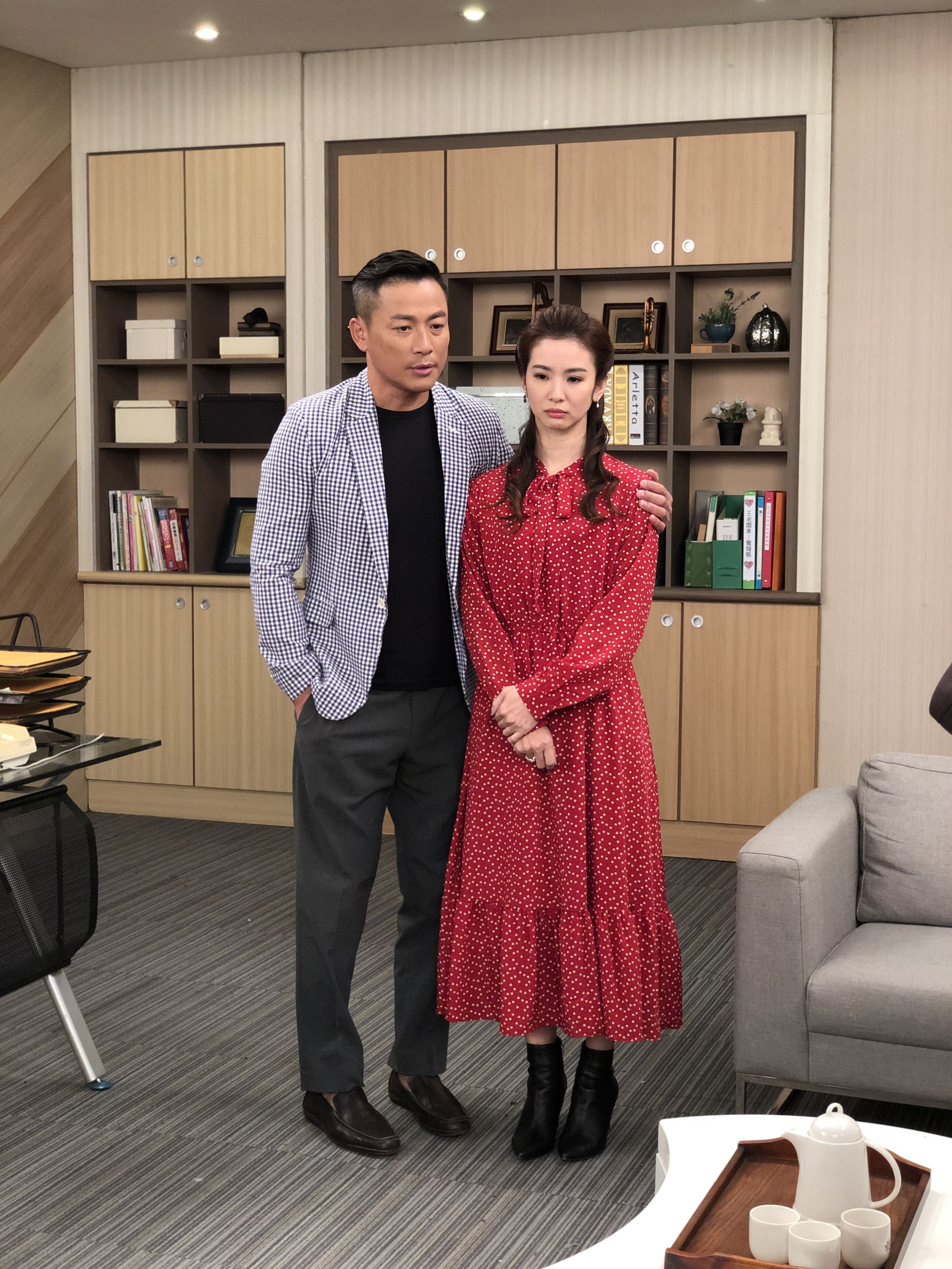 陳曉菁與江宏恩戲裡是工作夥伴也是外遇偷情對象。（三立提供）