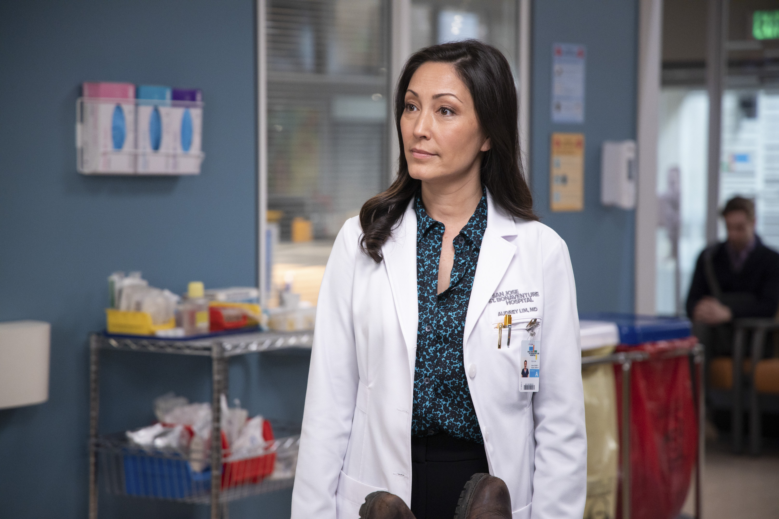 張韻明從《良醫墨非》的客串角色，從第2季起成為固定角色。（福斯傳媒提供）