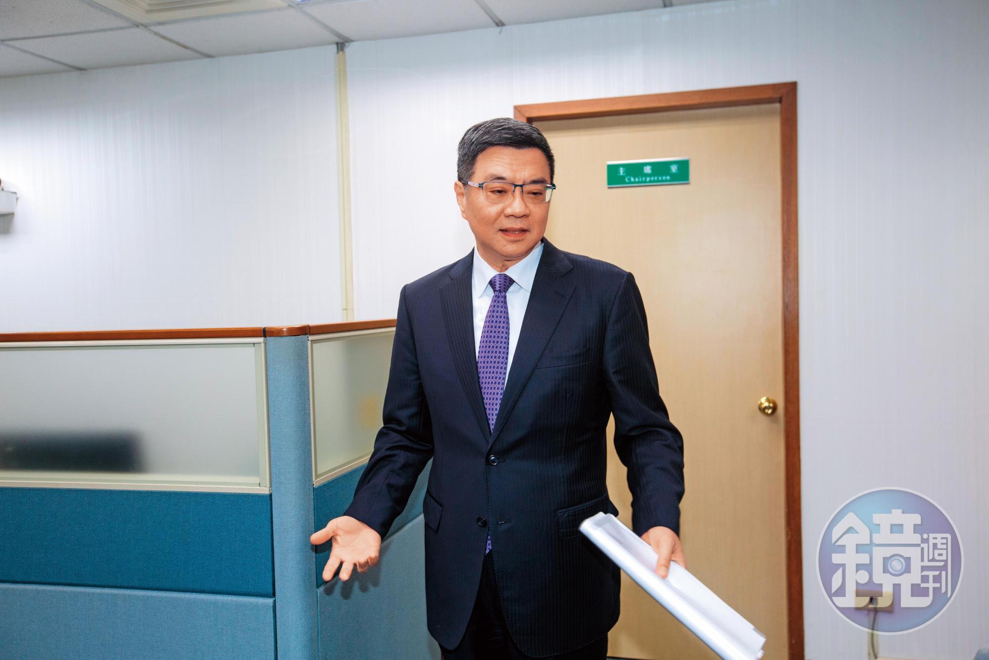 面對蔡賴協調難題，民進黨主席卓榮泰（圖）也成黨內箭靶，遭英系人士私下責難。