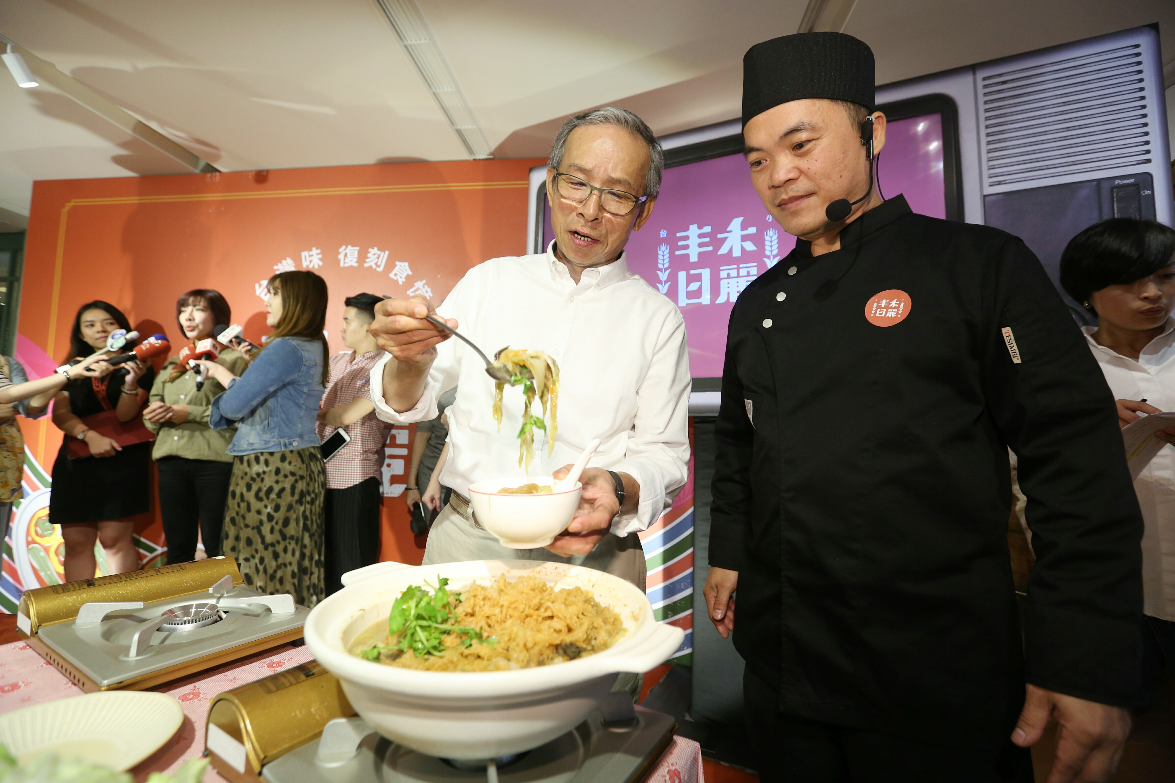 王品旗下台式小館「丰禾日麗」10日正式開幕，還找來導演吳念真說菜。