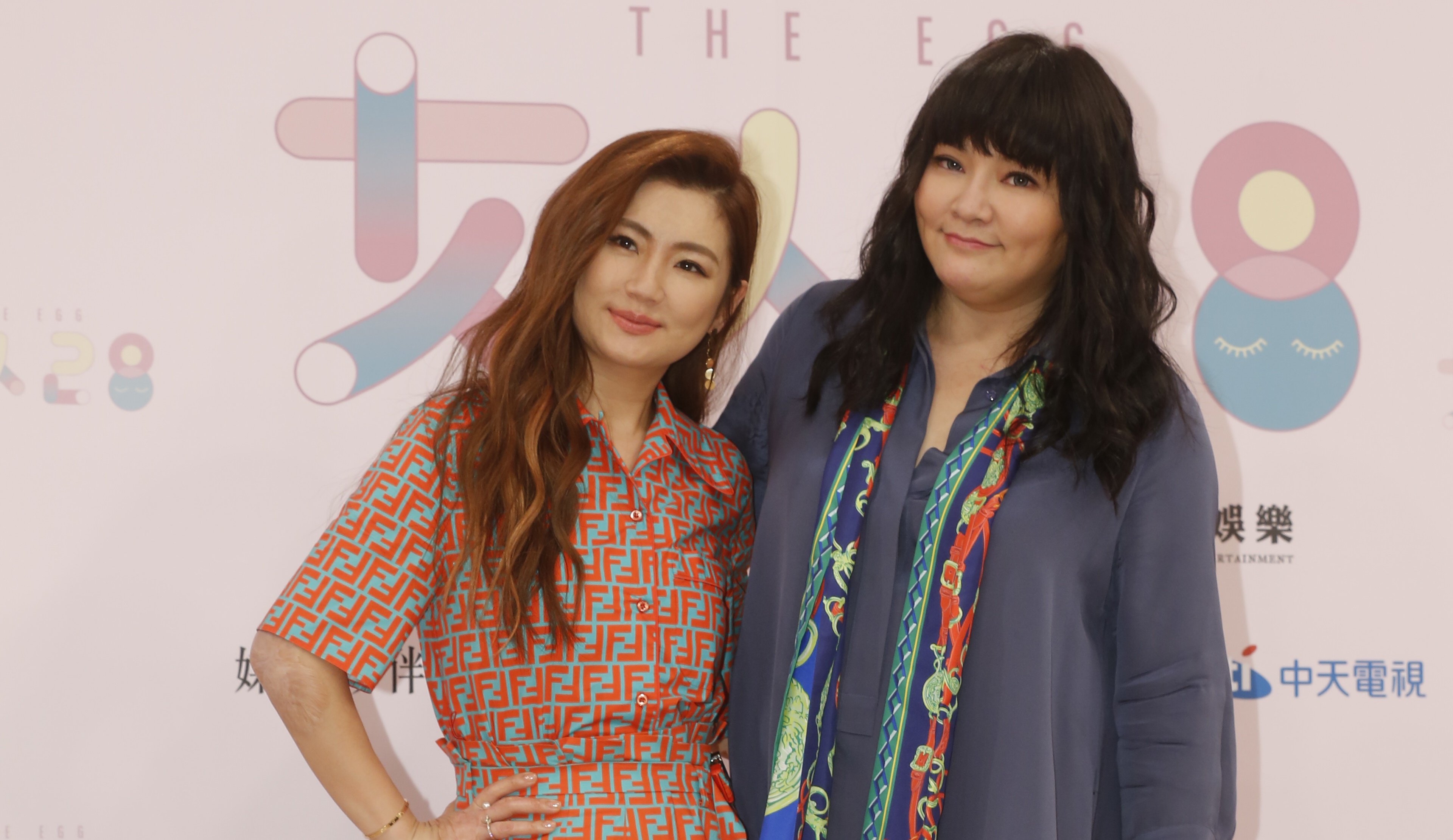 Selina與唐綺陽搭檔主持,唐綺陽算出Selina的正緣要到2020年才會出現,要她再耐心等待。