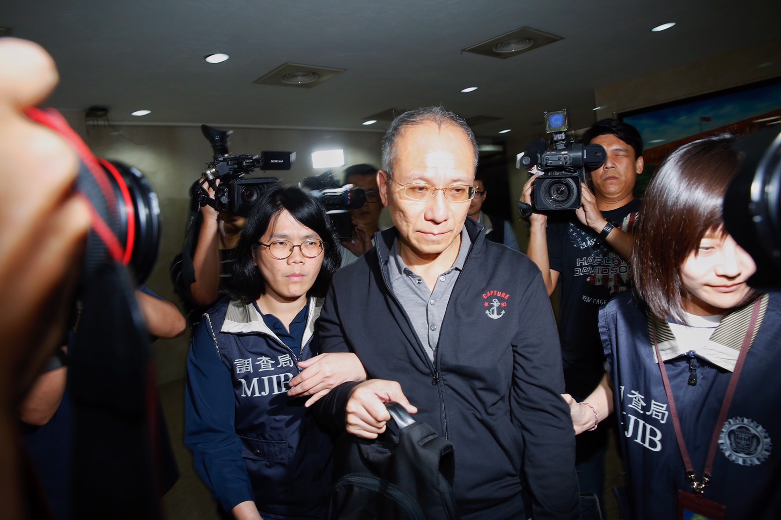 老牌食品廠泰山公司第三代家族成員詹舜淇開設的欽泰國際公司,涉嫌偽造電子零組件訂單,向銀行詐貸44億元。