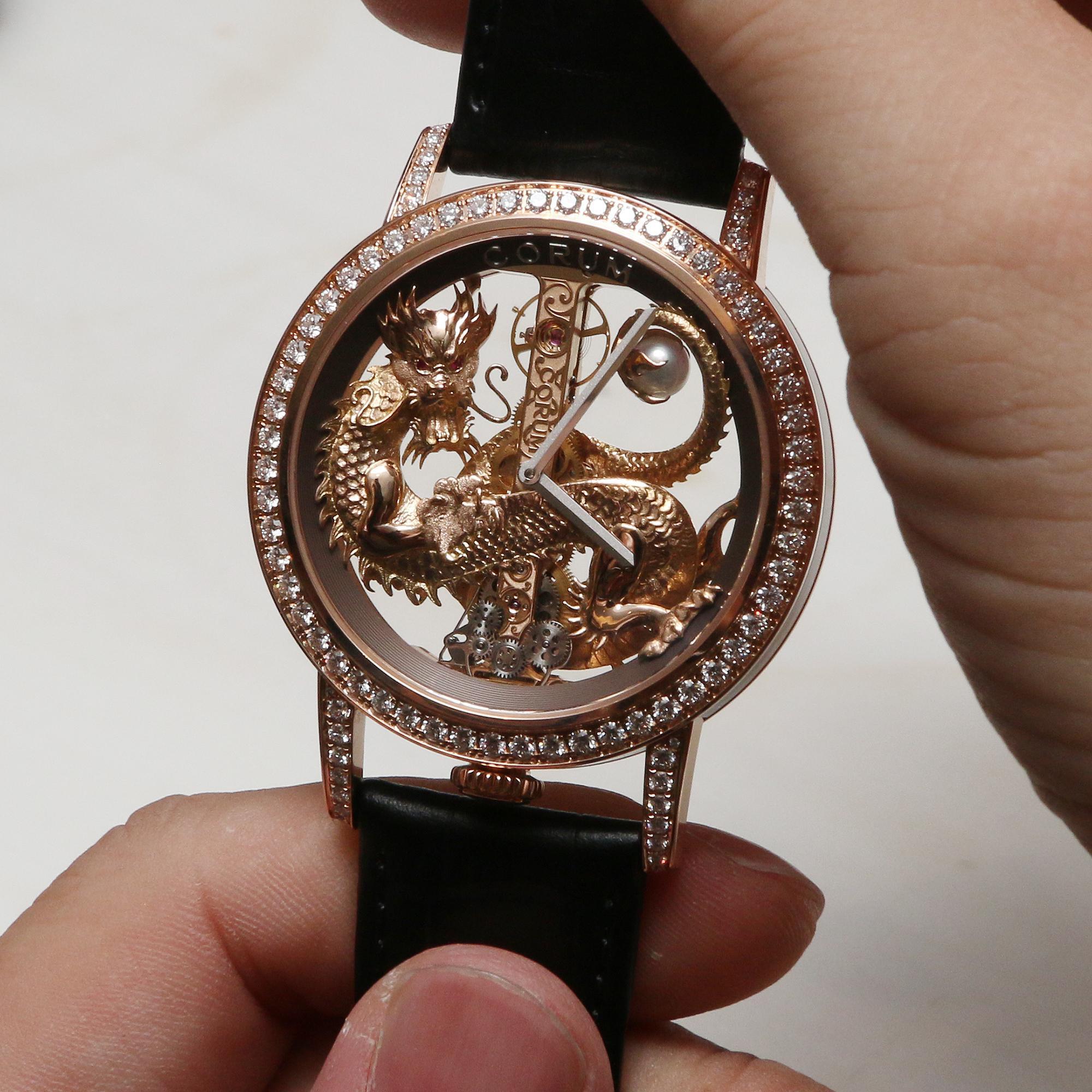 金橋系列龍錶，限量18只，定價NT$3,456,000。