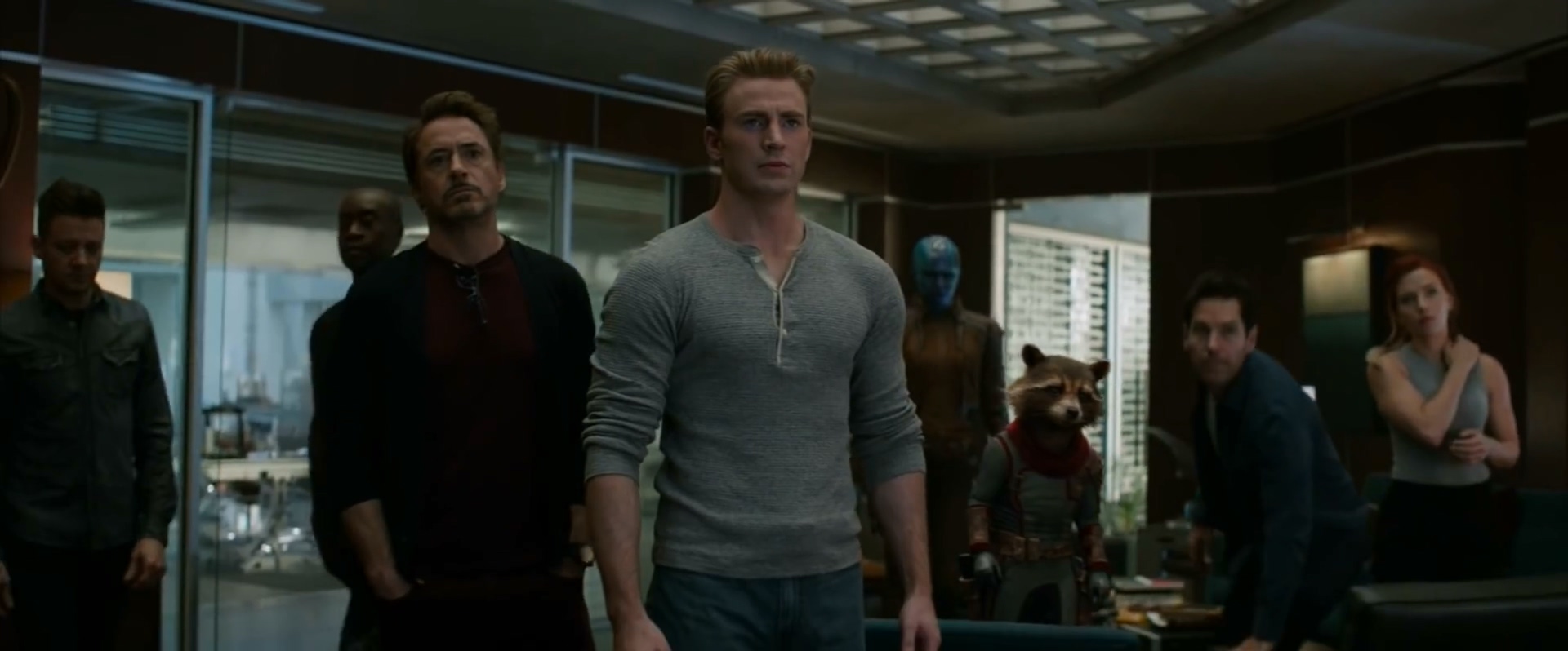 復仇者聯盟倖存下來的成員，將會團結力抗薩諾斯，救回已被化成灰的隊友。（翻攝自預告）