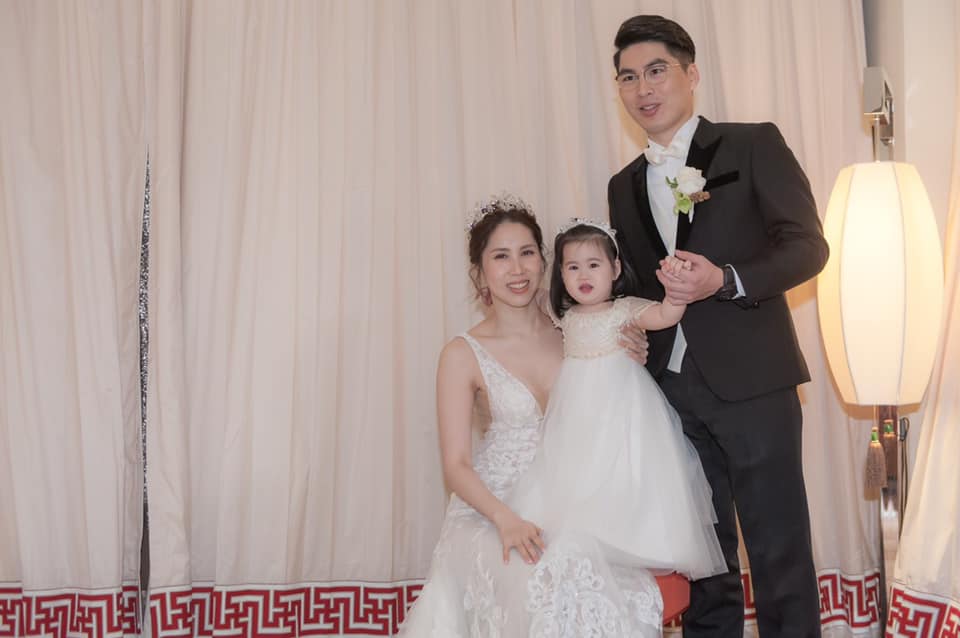 已經有個1歲多女兒的余苑綺，今年初才剛補辦婚宴，目前又懷了第2胎。（翻攝自余苑綺臉書）