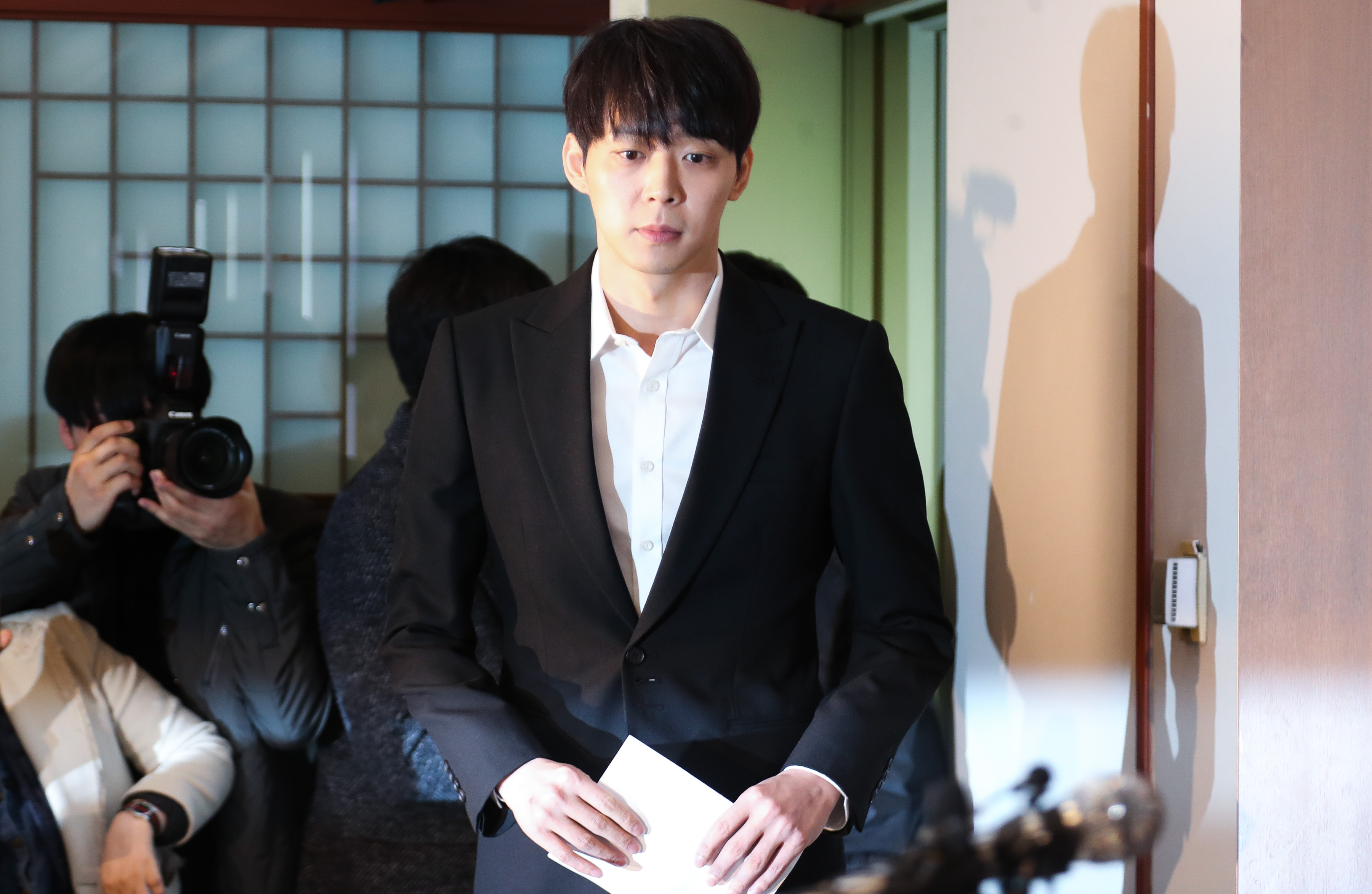 韓星朴有天主動召開記者會，強調自己沒有吸毒。（東方IC）