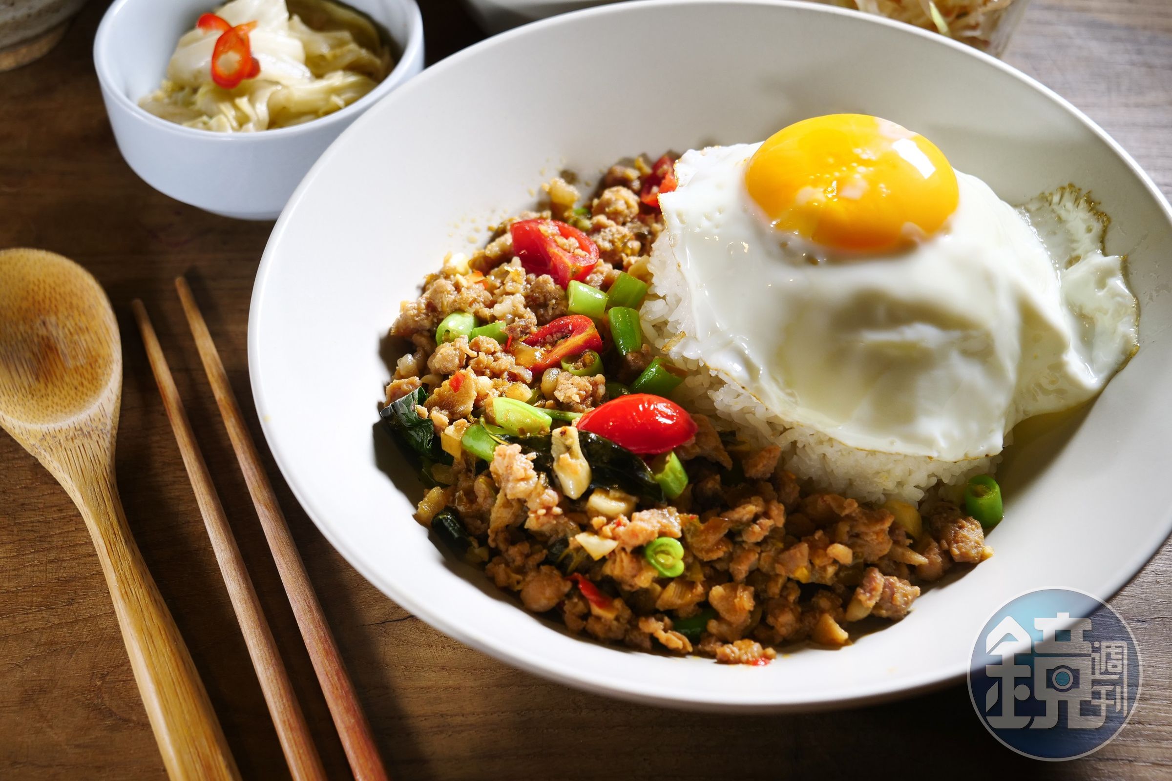 Kokoni Green香辣又開胃的「打拋豬」定食。（280元／套）