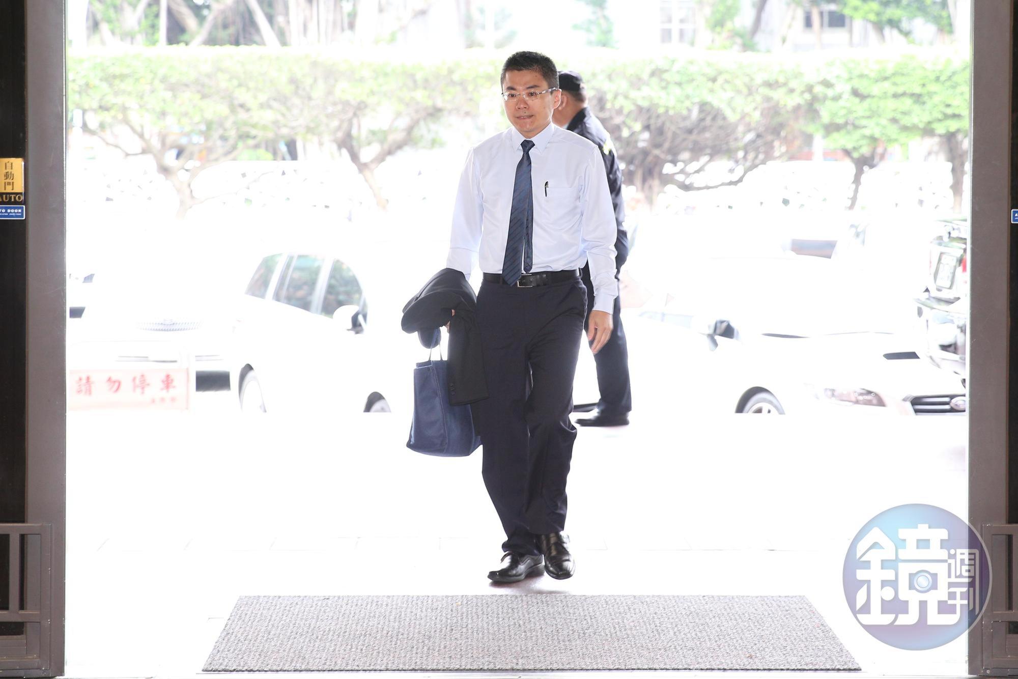 除彭坤業外,桃園地檢署公訴主任檢察官蔡正傑(圖)也出席向檢審委員說明,他認為彭坤業並沒有踰越職權。