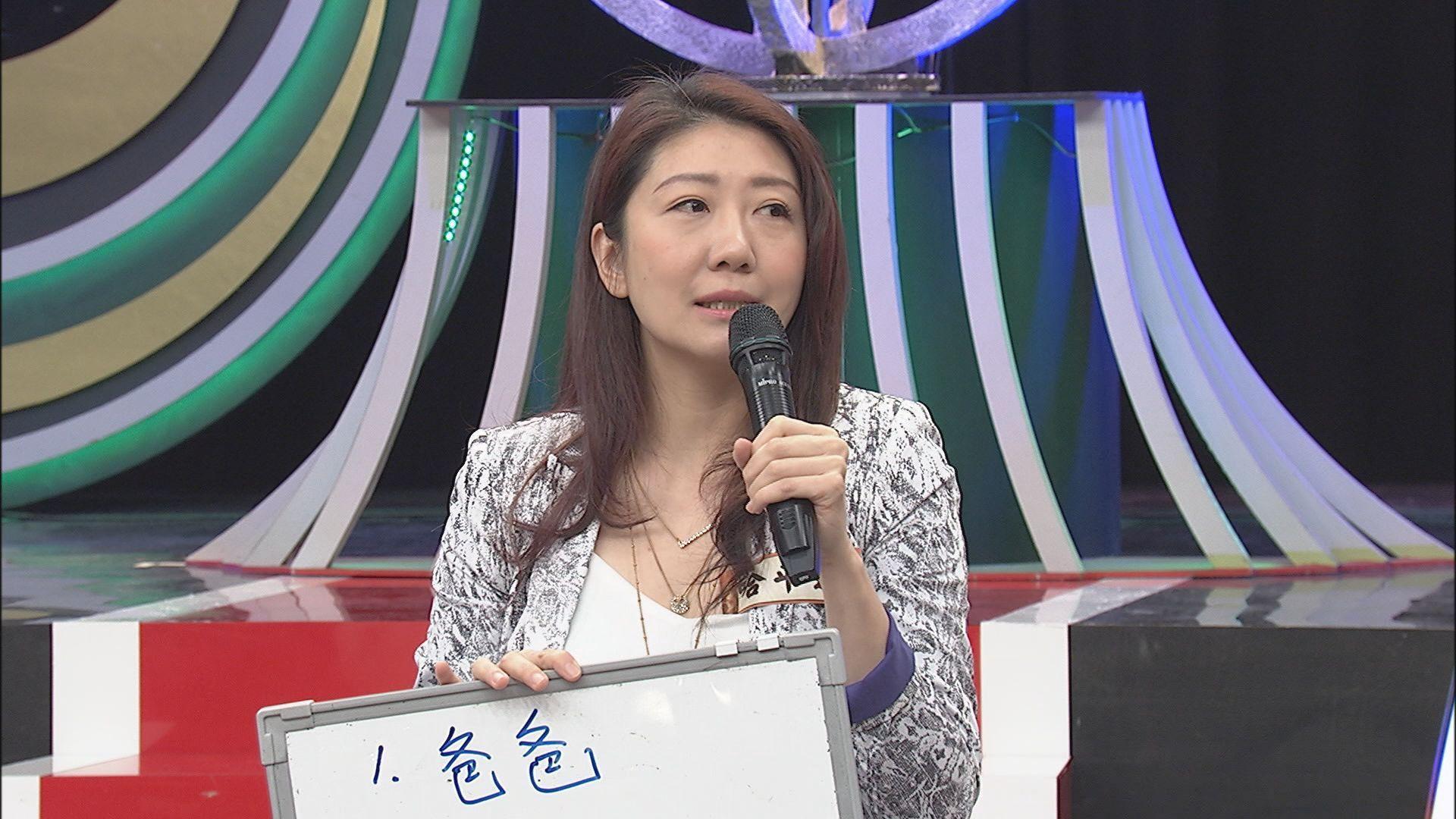哈平遠曾想放火燒爸爸家,哈孝遠立刻跑去找媽媽說姊姊瘋了!(中天提供)