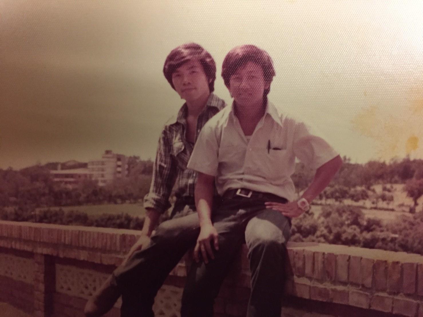 勞開陸做人不計較,從學生時期就累積好人緣,創業以來也多做合夥生意。(勞開陸提供)