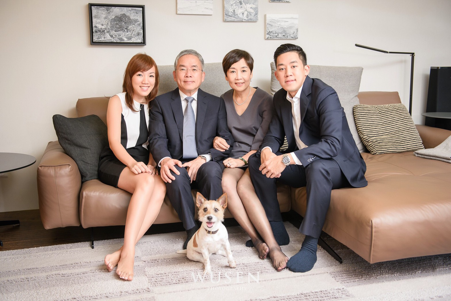 家人是勞開陸(左一)的心頭肉,從商30多年來他幾乎不應酬,把下班時間保留給家人。(勞開陸提供)