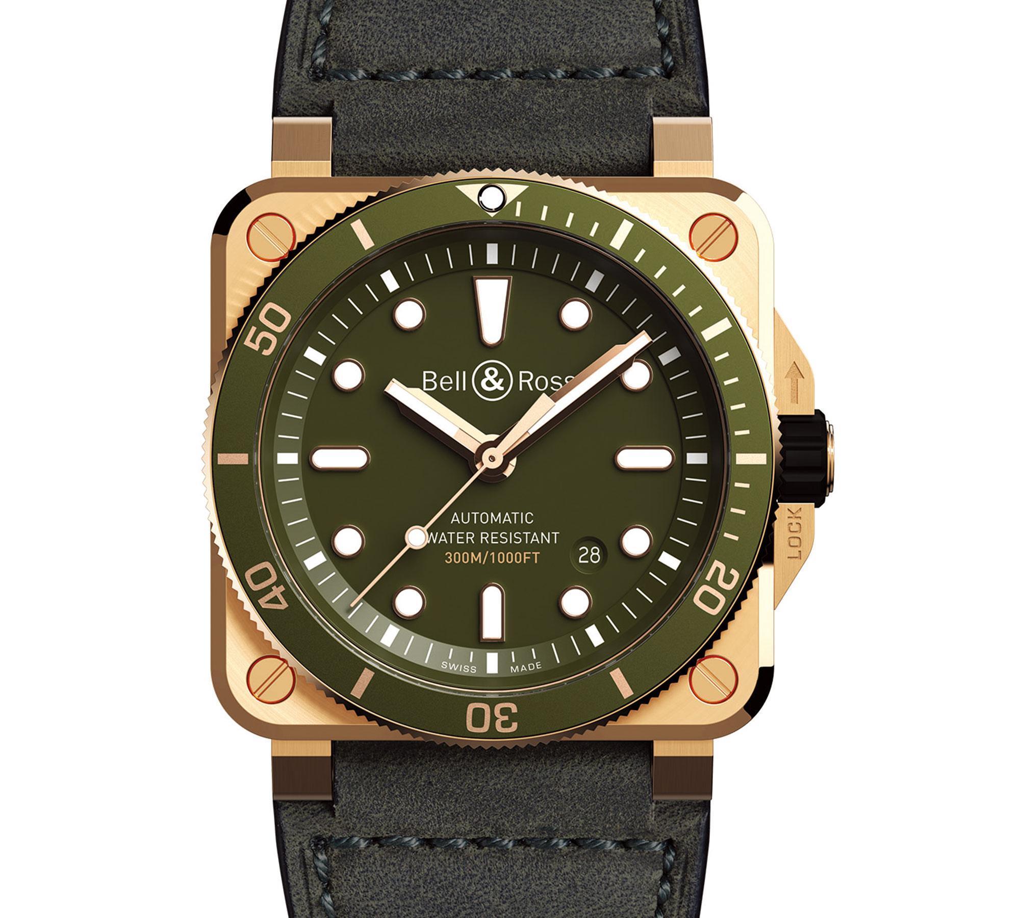 BELL & ROSS BR 03-92 Diver Bronze Green，綠面綠框配銅殼，一點也不違和！限量999只，定價NT$139,000。