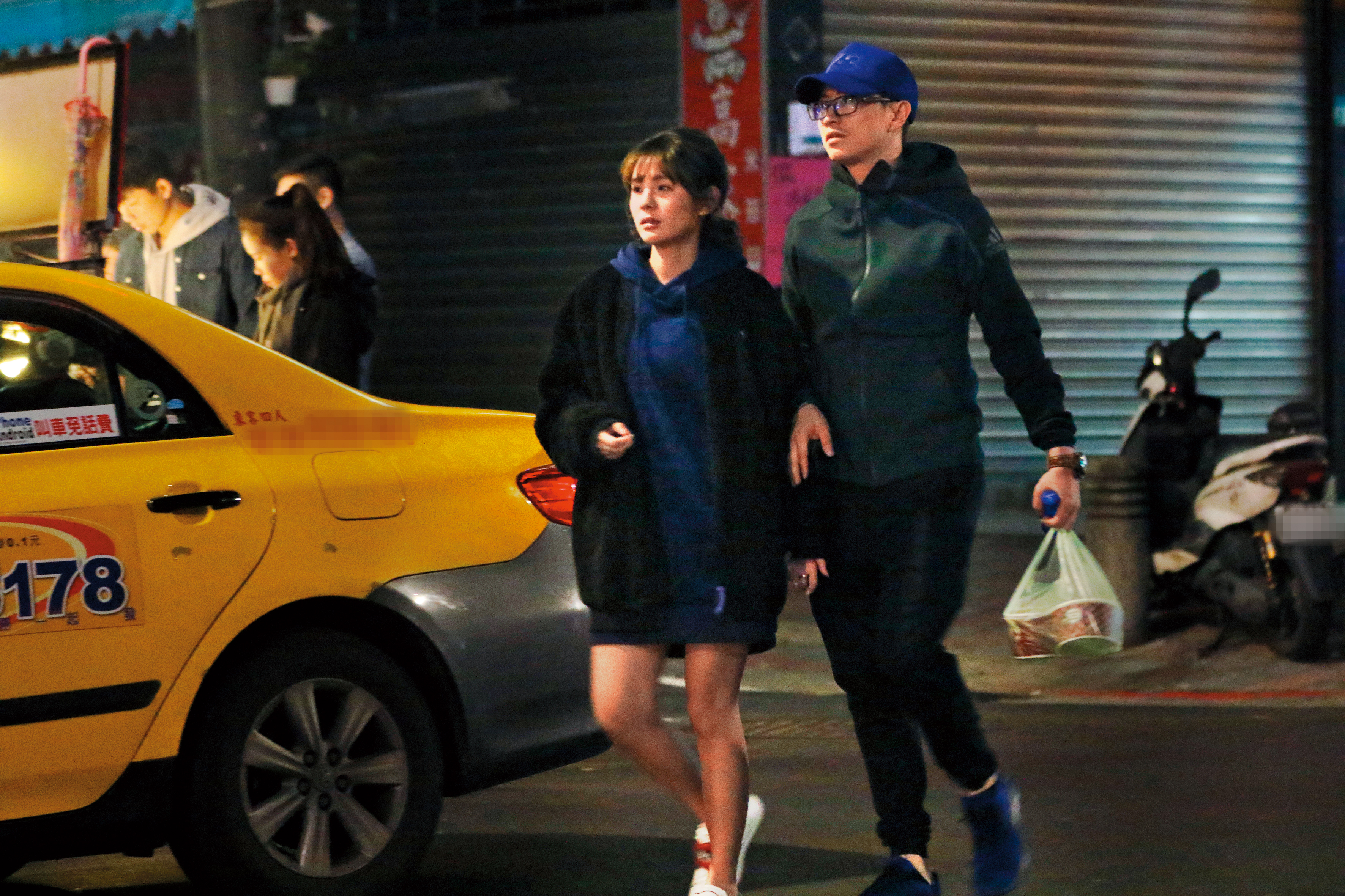 鮪魚曾被本刊直擊與袁艾菲前男友林冠百牽手約會。