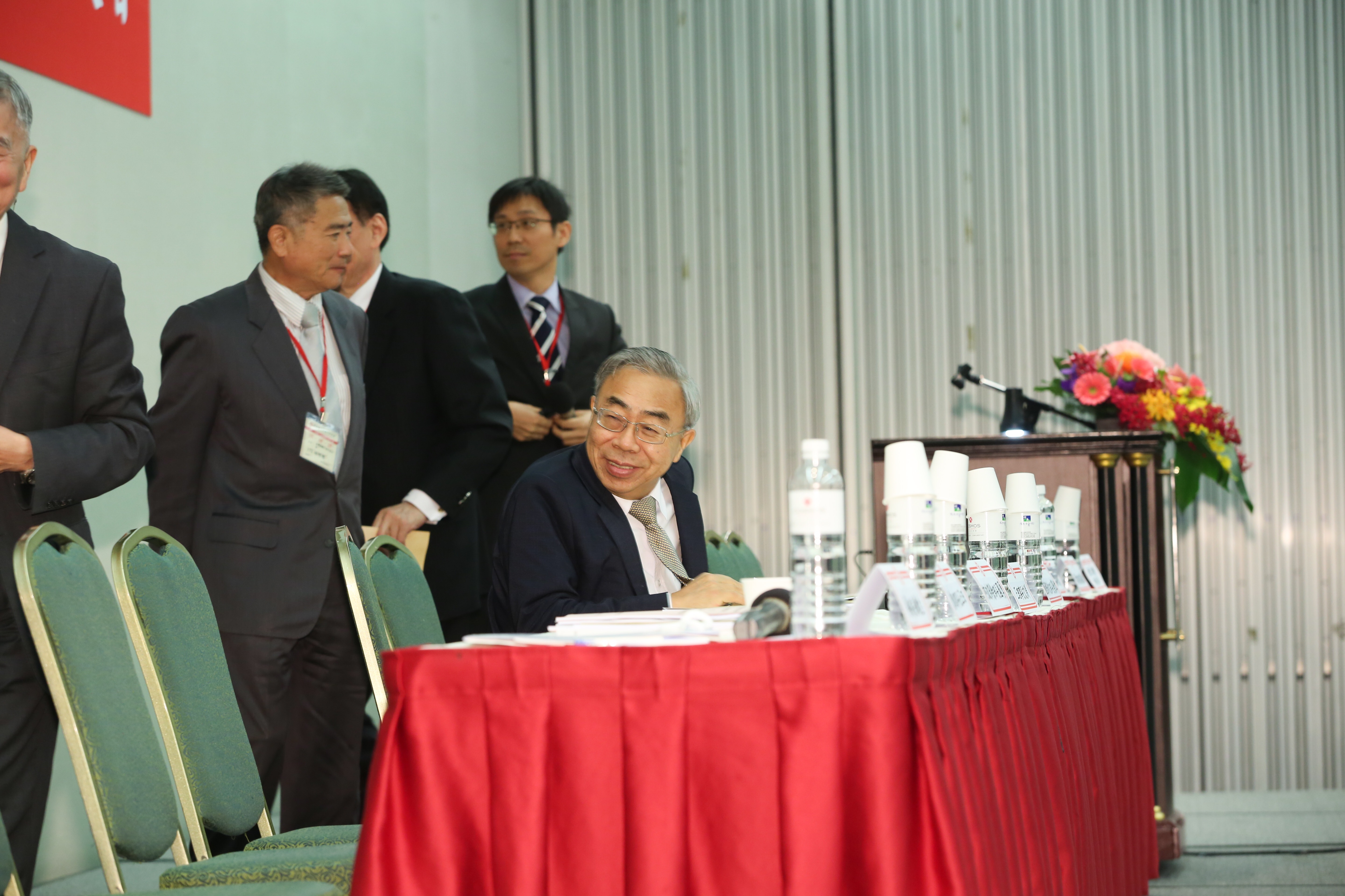 王文淵對於郭台銘想選總統，表示恭喜他。