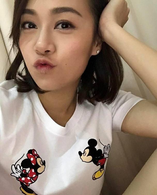 黃心穎是前港姐出身,臉蛋、身材俱佳。(翻攝自黃心穎臉書)