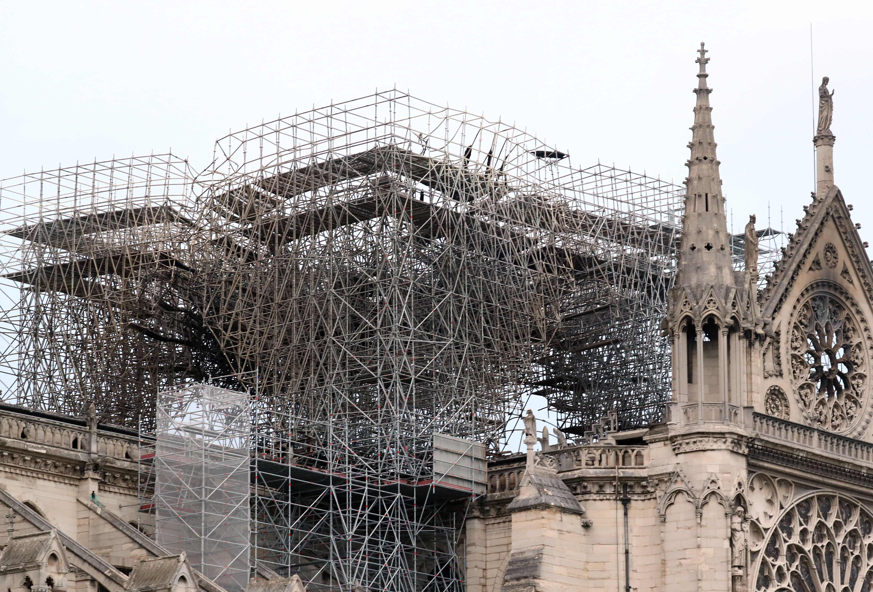 法國總統馬克宏宣示，要在五年內完成巴黎聖母院的重建。（東方IC）