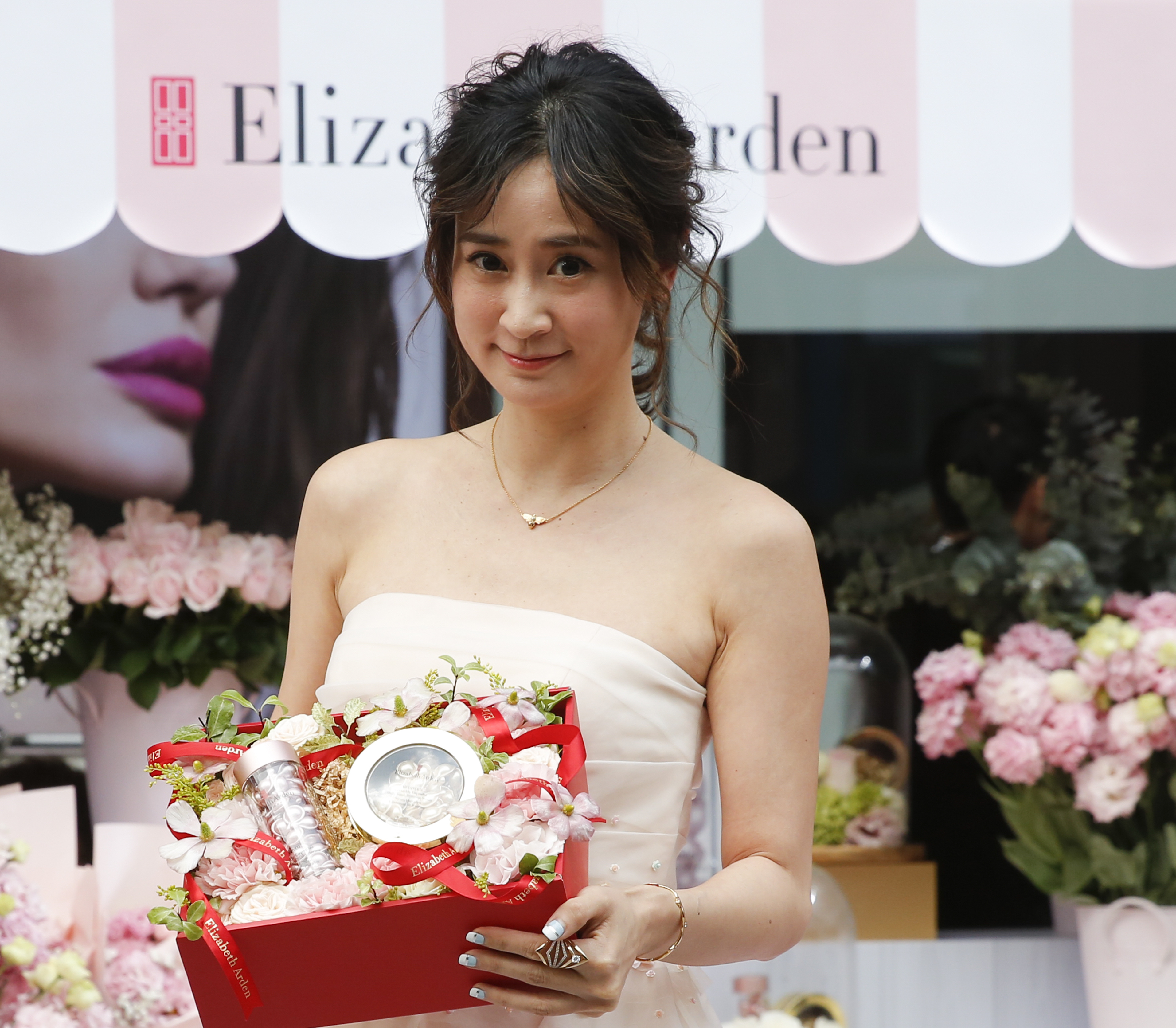 李晶晶透露自己保養之於，也會幫女兒做好防曬動作。