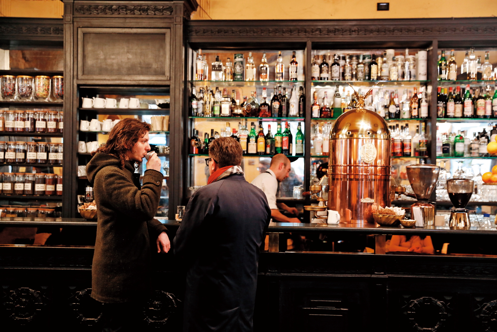 擁有百年歷史的老咖啡館「Antico Caffè San Marco」，雖然不是第里雅斯特最老的咖啡館，卻十分受到當地文人雅士喜愛。
