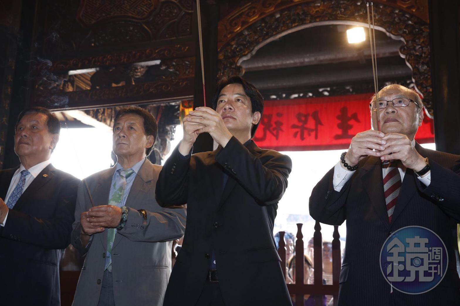 行政院前院長賴清德今到北市保安宮參拜。