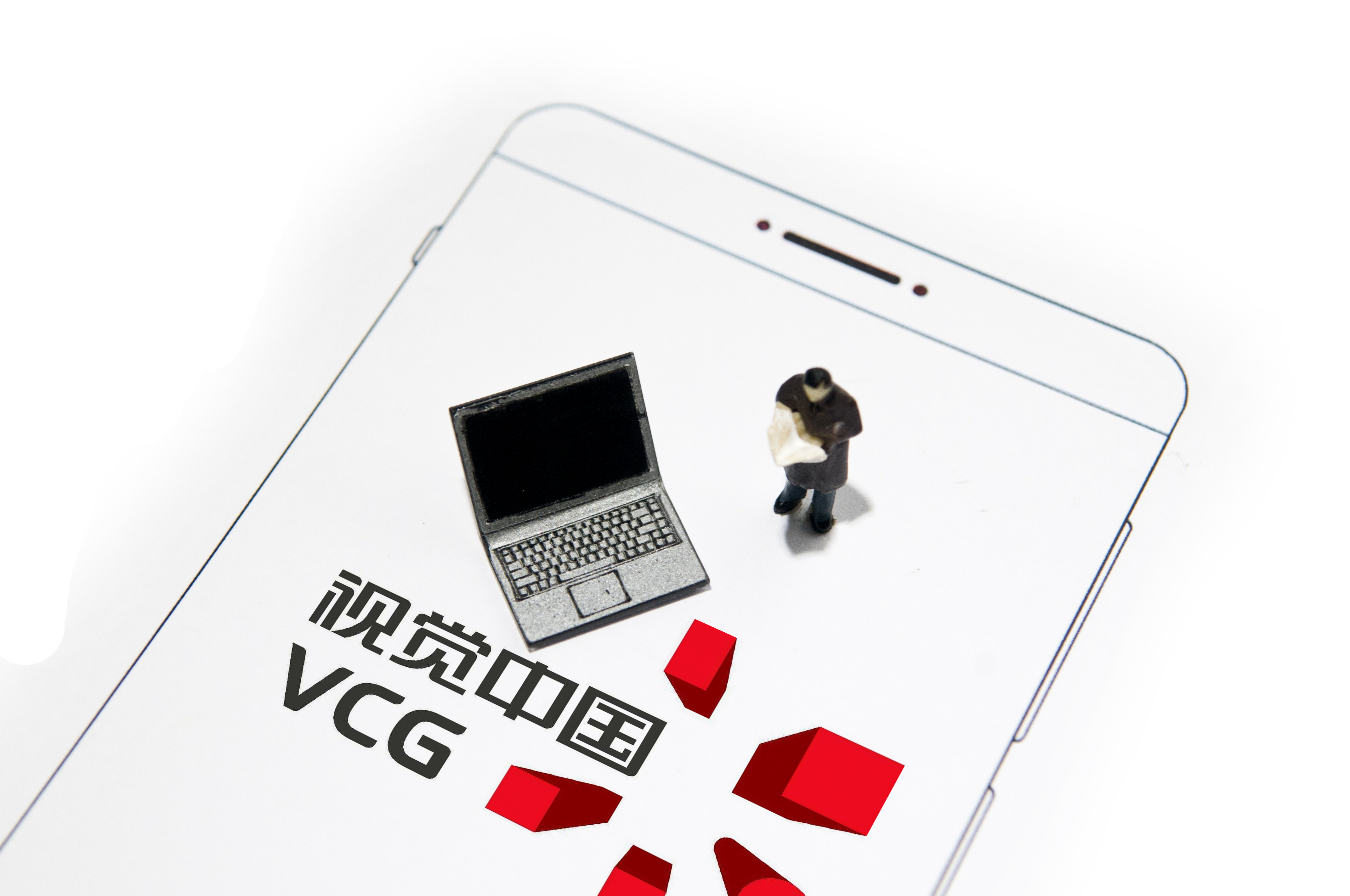 「視覺中國」將日前全球首揭黑洞照片打上所有權註記，且對外收費，挨罰人民幣30萬元。（東方IC）