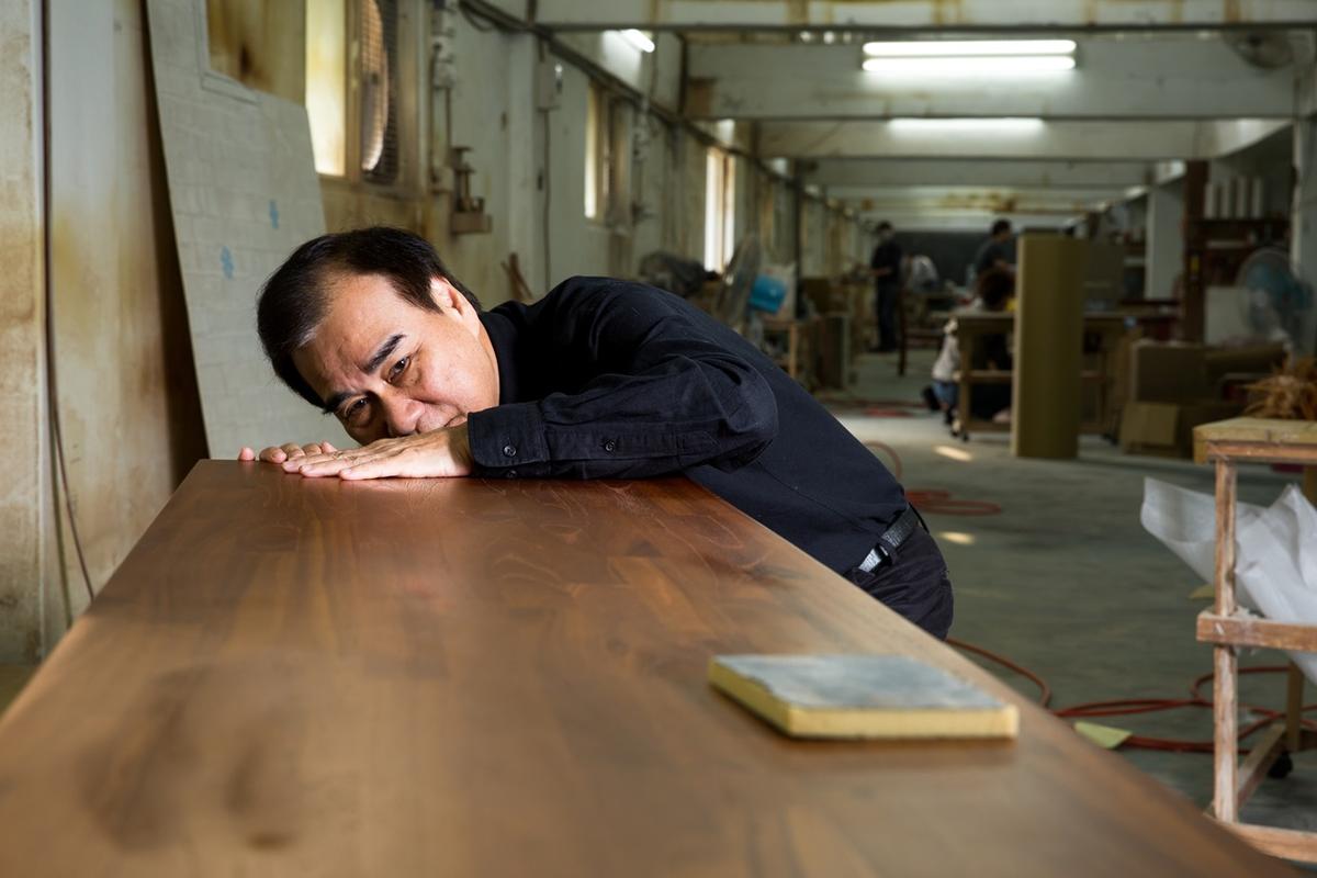 詩肯集團董事長林福勤今（19）日宣布，將投入2.28億併購新加坡第二大傢俱零售商。