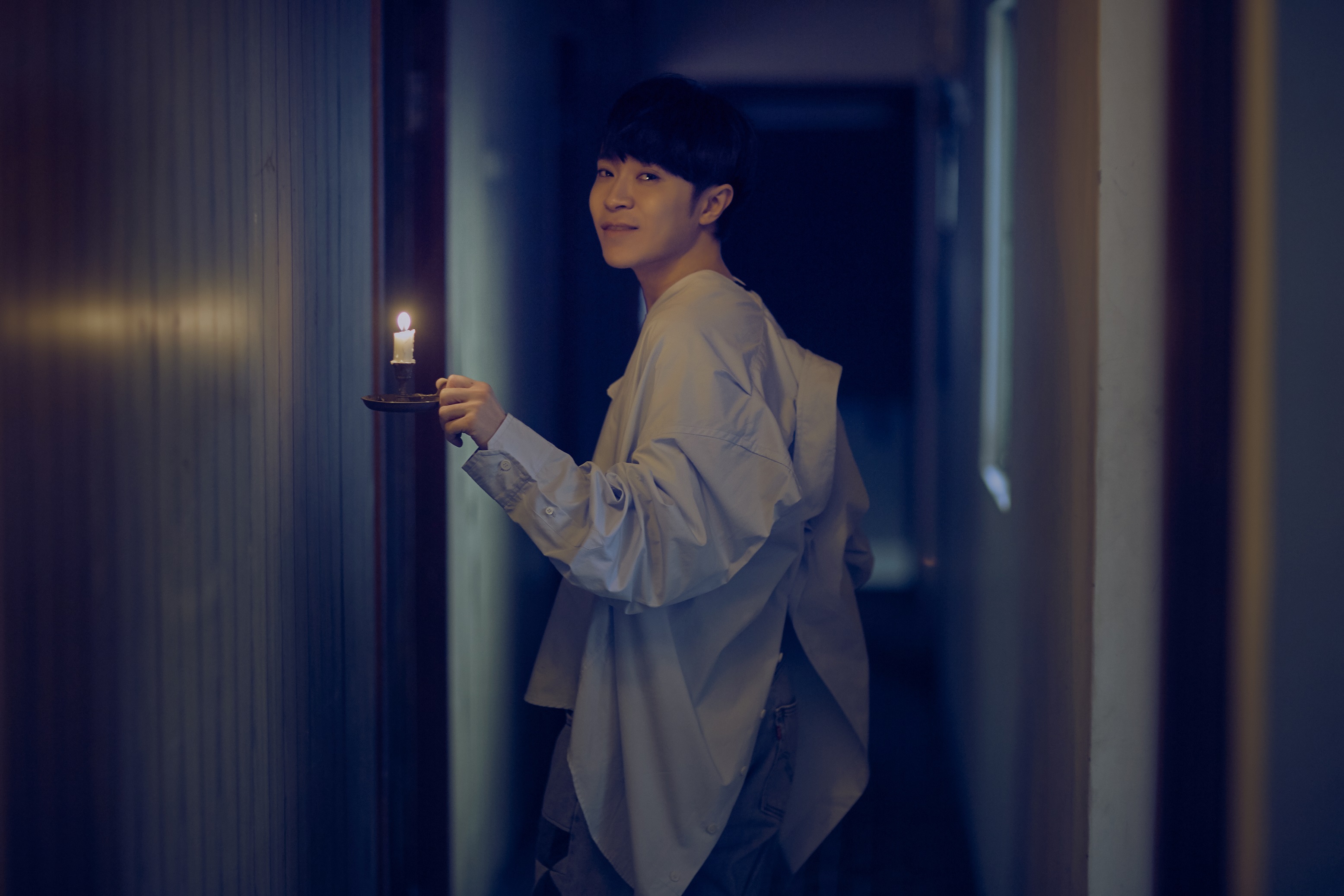 吳青峰的〈歌頌者〉唱出他對音樂的初衷，聽者莫不感動，彷彿貼近他最純粹的本質。 （環球提供）