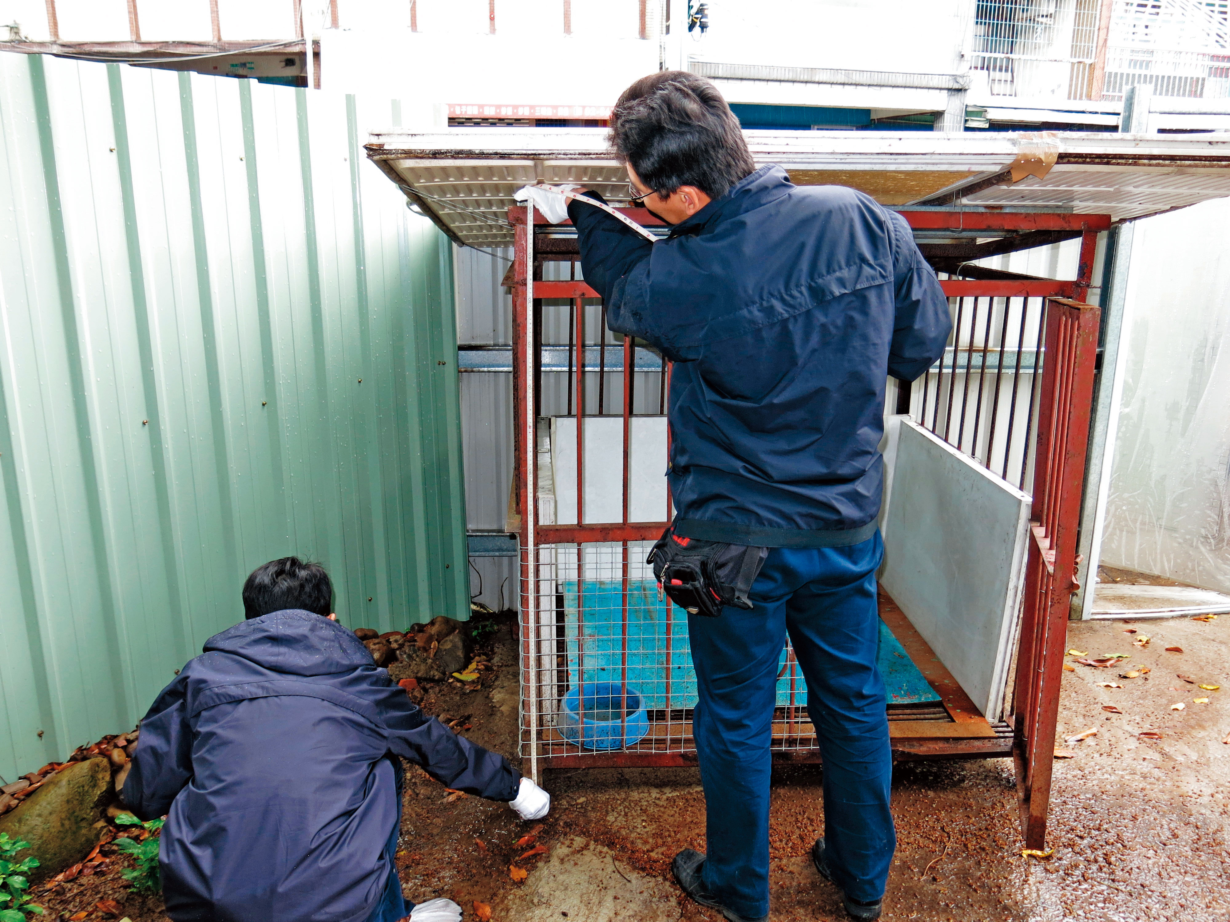 陳祐豎犯案前曾向友人表示「最近要修理幾隻狗」，而死者被擄後就被關在圖中狗籠。（警方提供）
