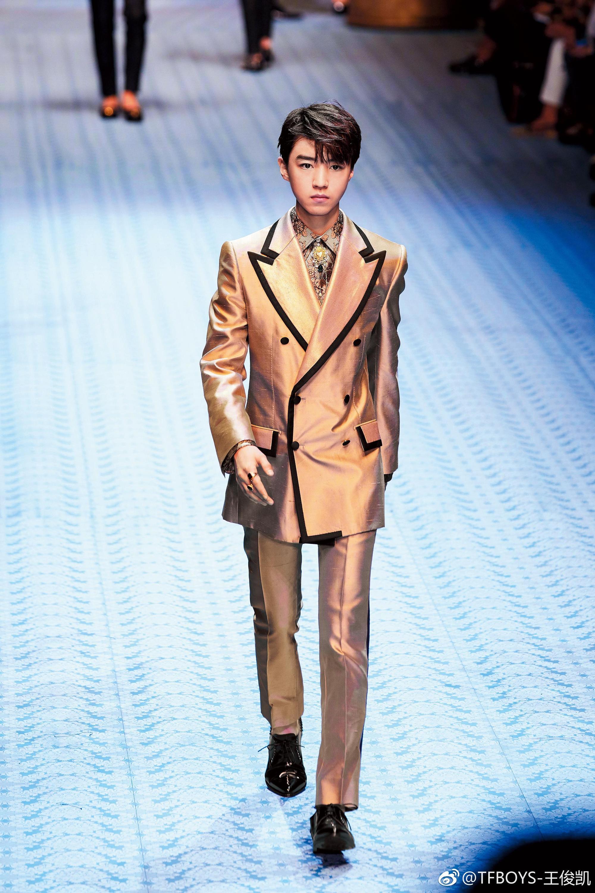 9月將滿20歲的王俊凱,是偶像男團TFBoys一員,人氣高漲到曾受邀至米蘭為時尚品牌走秀。(翻攝自王俊凱微博)