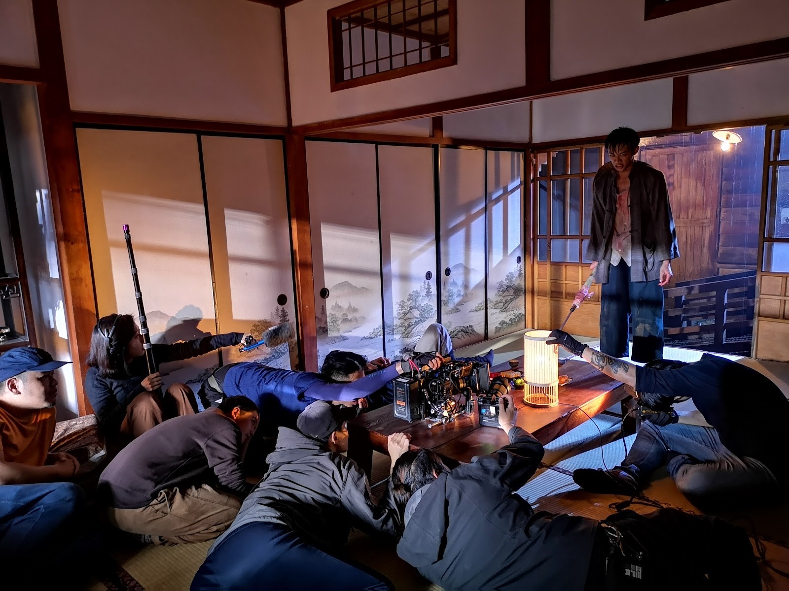 時代劇《日據時代的十種生存法則》講述日本殖民政府統治下，農民飽受凌辱、無法翻身的悲慘命運。（客家電視提供）