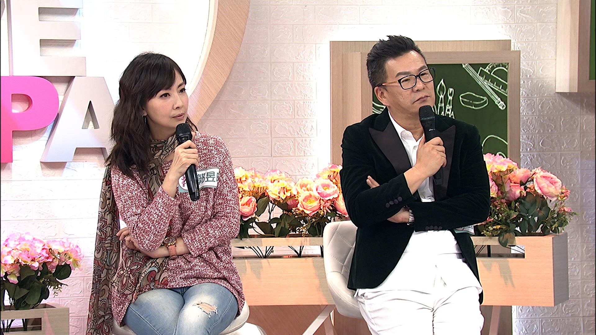 沈玉琳上中天《叫我神隊友》，透露自己當年為了存錢買房，一天最多可接十幾個通告。（中天提供）