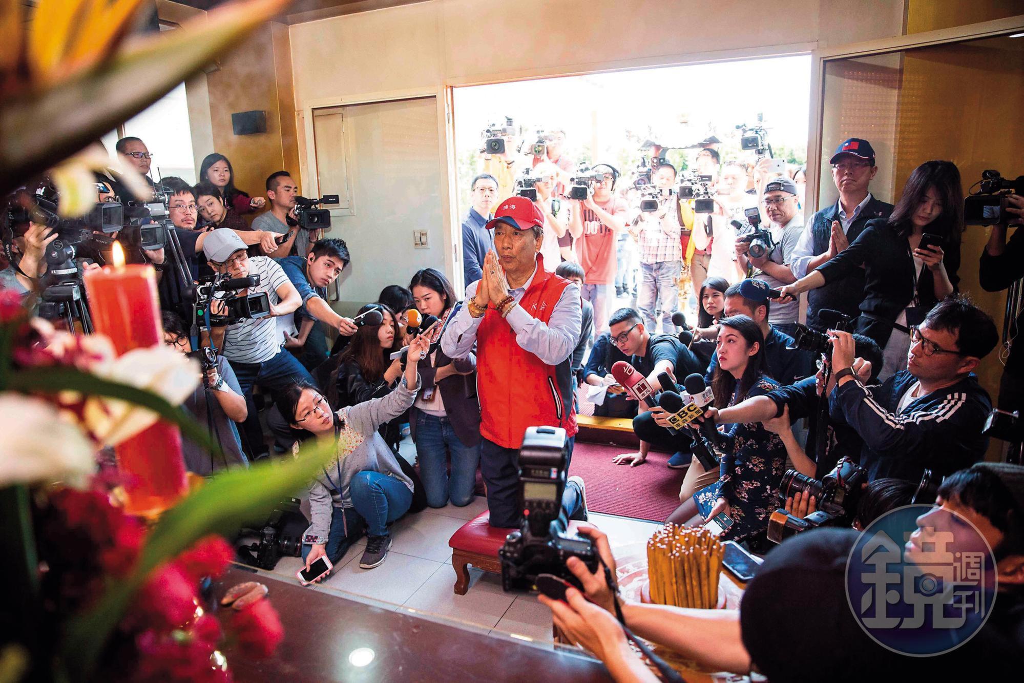 篤信媽祖的郭台銘表態參選,聲勢驚人,但藍營高層認為郭支持度能否持續到6月才是出線關鍵。