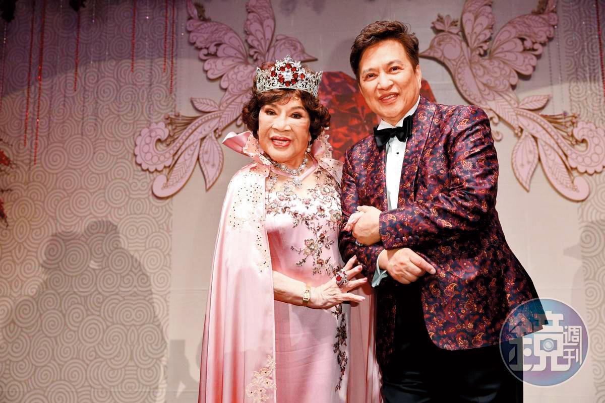 周遊與李朝永在結婚40週年補辦婚禮。(本刊資料照片)