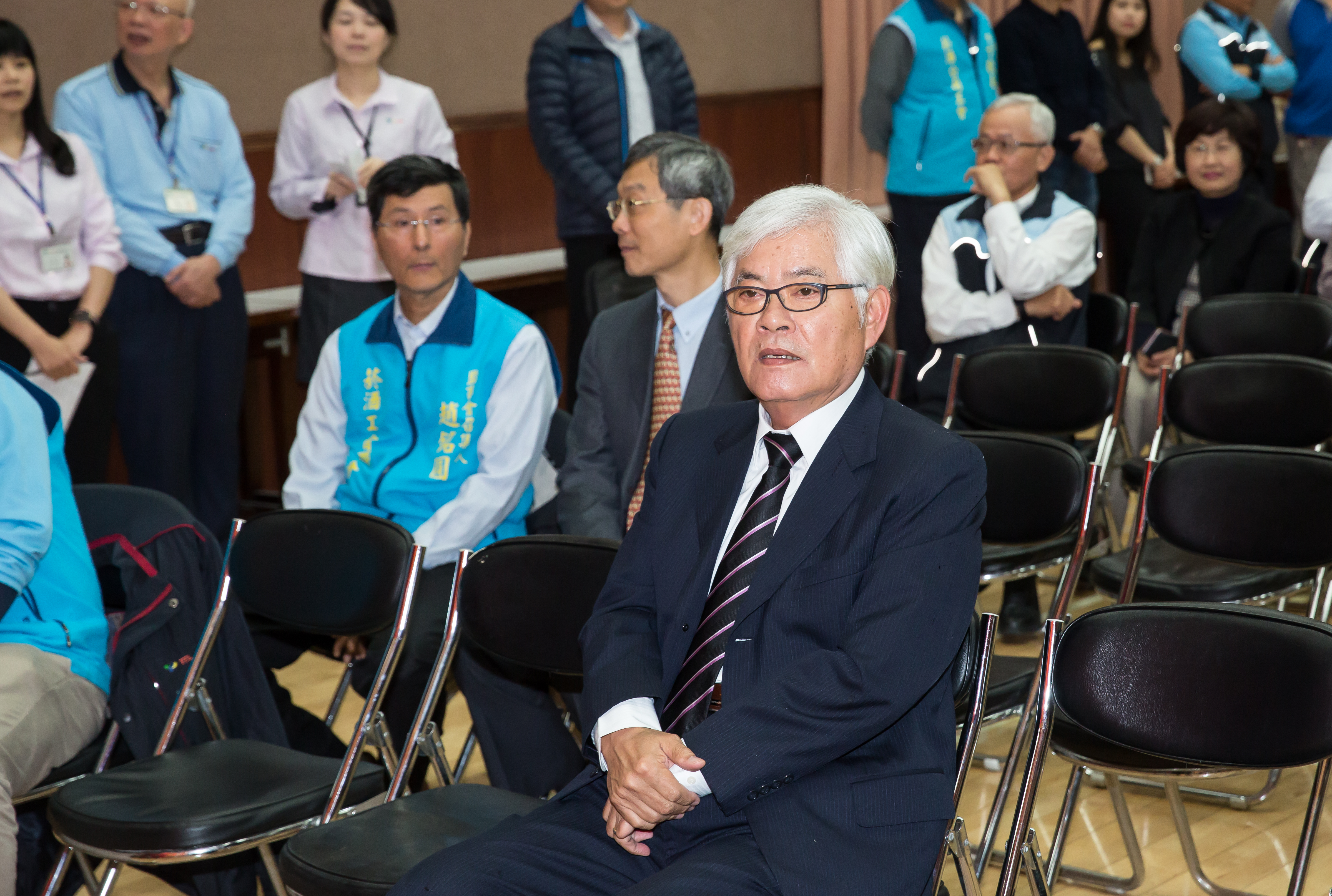 立法院內政、司法及法制委員會今審查前雲林縣長李進勇任中選會主委一案，國民黨團於會議室內舉牌抗議，企圖杯葛會議進行，召委張宏陸停止詢答後進入表決，完成初審。