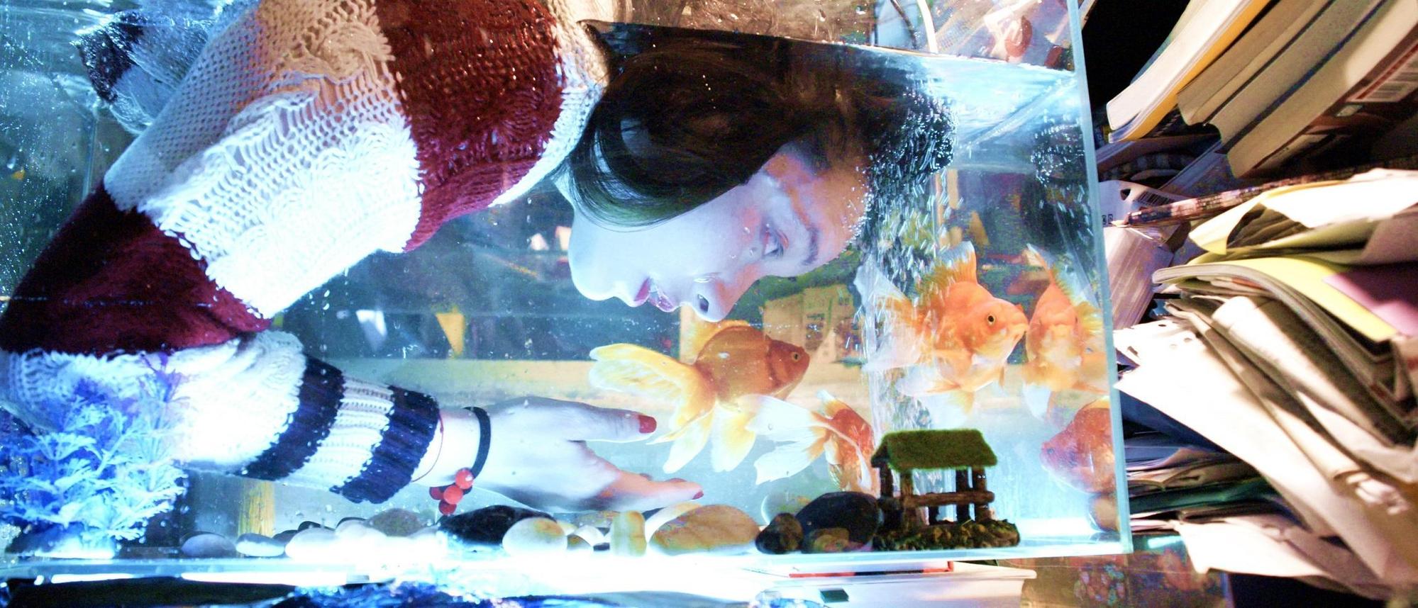 電影中常把曾美慧孜的角色與魚連結,她也透露與陳果第一次見完面後晚上就夢見魚群,於是就決定接演。(海鵬提供)