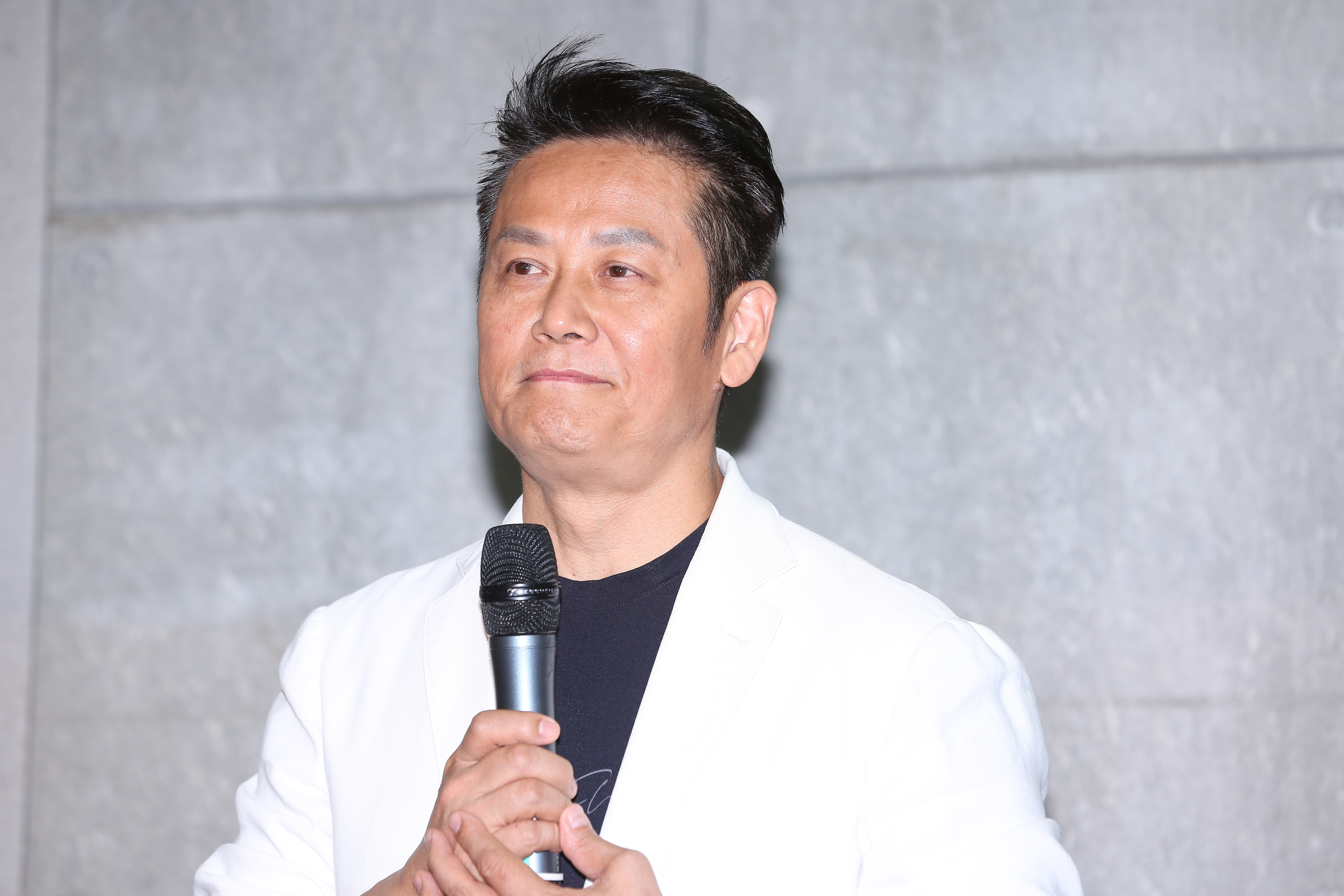 藝人徐乃麟遭控參與設立賭場，徐乃麟反駁並表示對方蓄意抹黑，決定將提告。