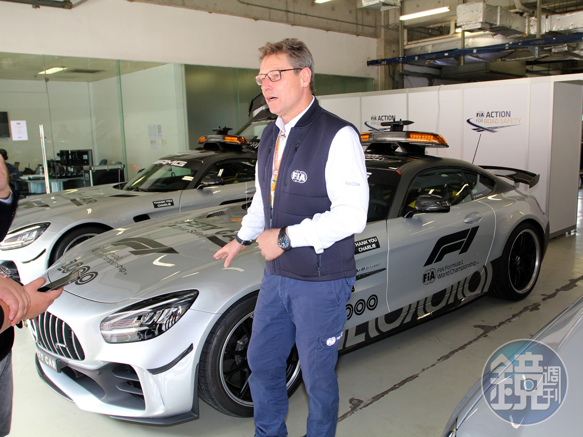 Safety Car駕駛Bernd Maylander表示Mercedes-AMG GT R馬力強大、底盤紮實，擔任Safety Car可說是頗為稱職。