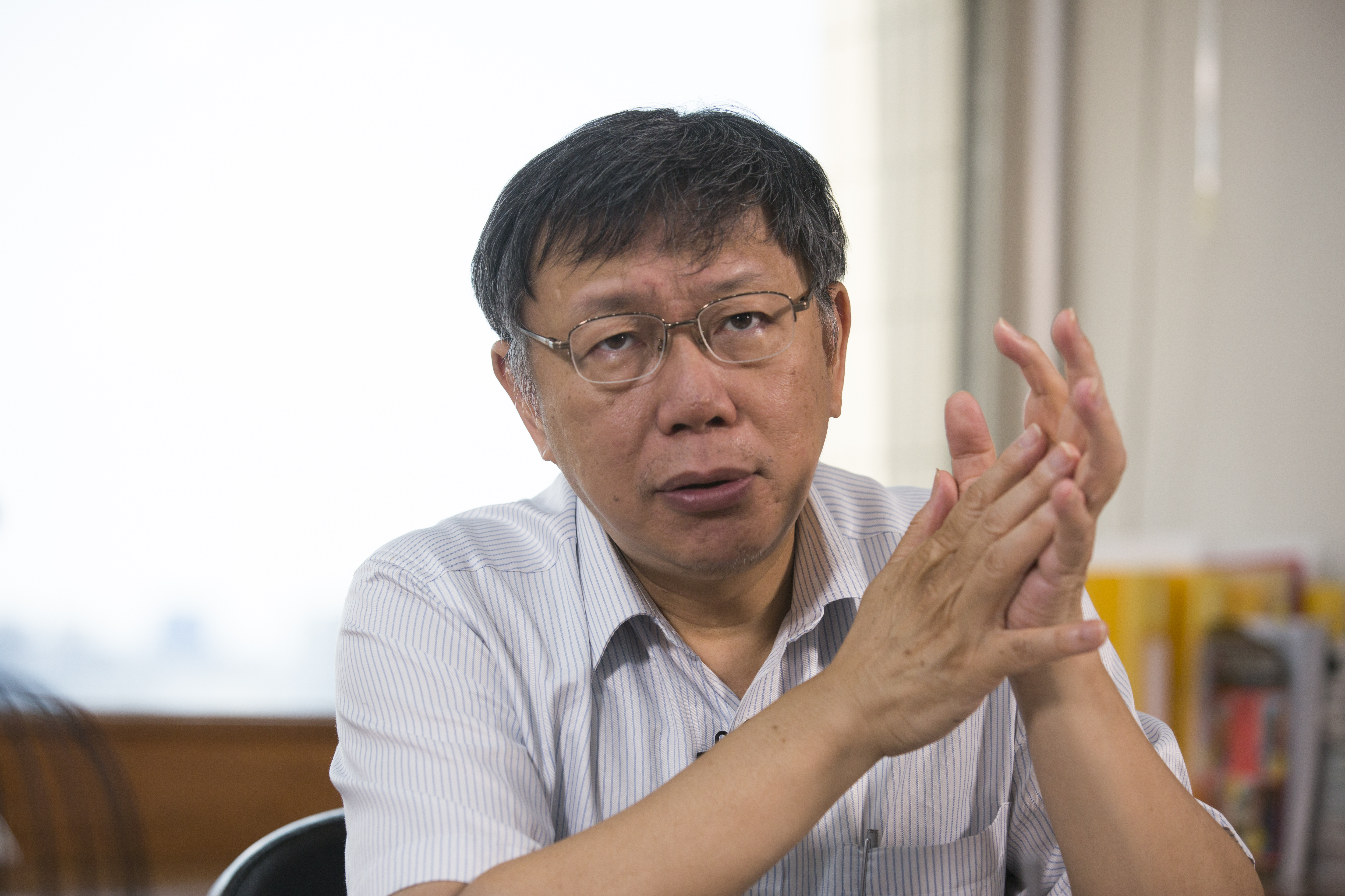 行政院長蘇貞昌公開點名韓國瑜未參加行政院會，今赴政院的台北市長柯文哲表示，他是真的都沒來，但我是比較近啦。