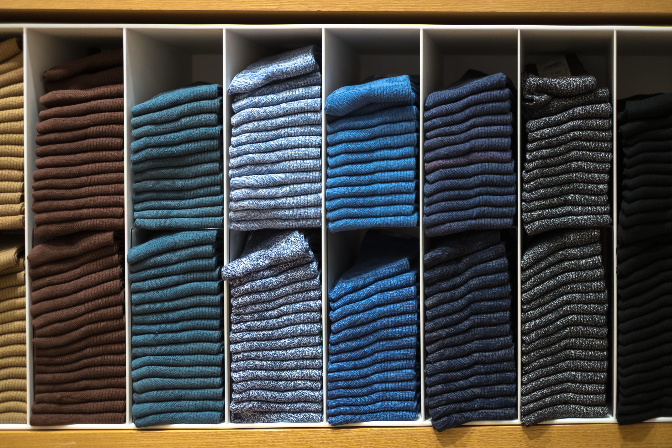 極簡美雖然不是那種宏偉、飽滿、華麗或崇高的美，但它一樣讓事物看起來美、看起來順眼。我們在日常生活中對很多事物的要求，其實就是希望可以滿足極簡美。（東方IC）