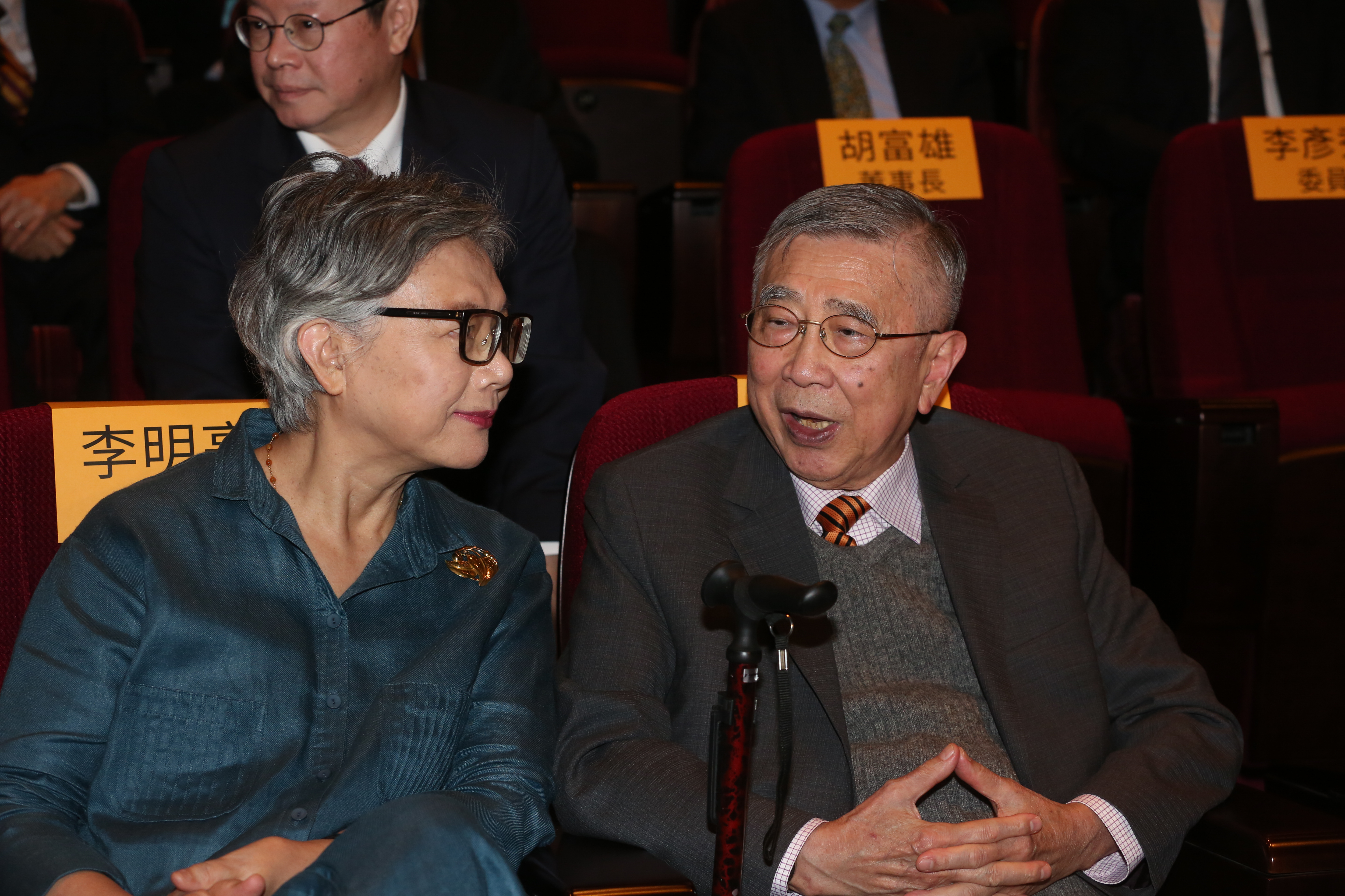 前衛生署長、總統府資政李明亮(右),與中研院士廖運範等人聯名發起連署,呼籲民進黨1+1大於2,儘快促成「蔡賴配」。