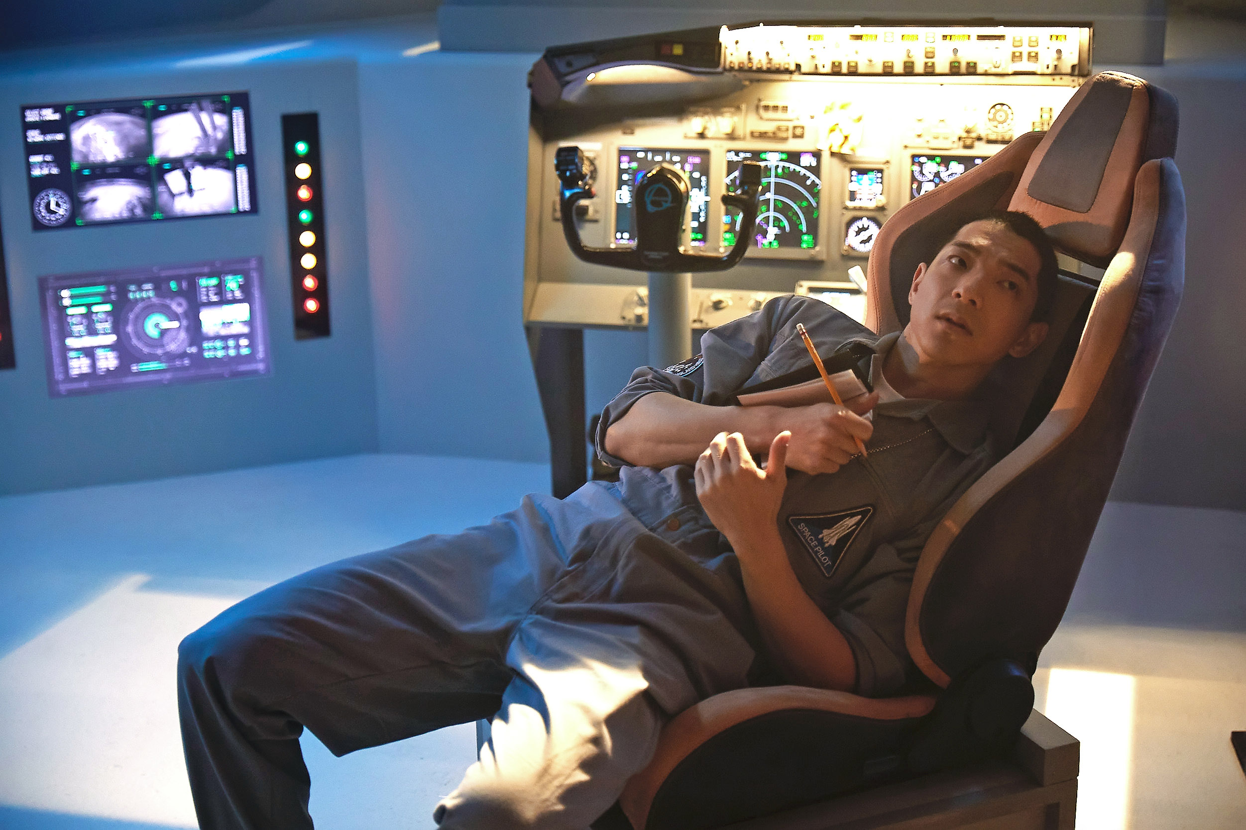 王大文推出新專輯《國際太空站》，重新找回對音樂的熱情。（環球唱片提供）