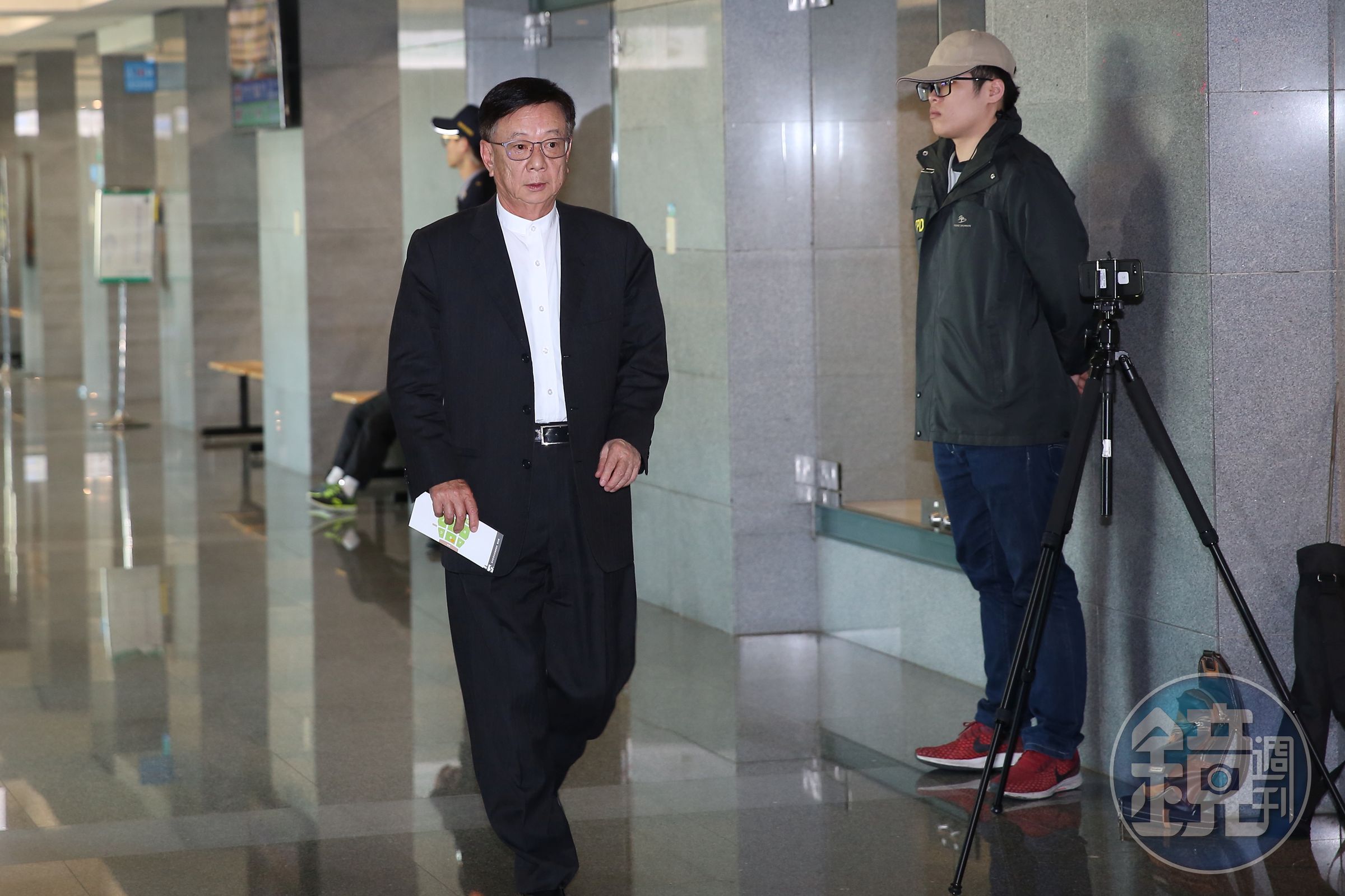 針對郭台銘宣布參與國民黨總統初選，聯電榮譽副董事長宣明智（前）表示，郭董選總統是玩真的。