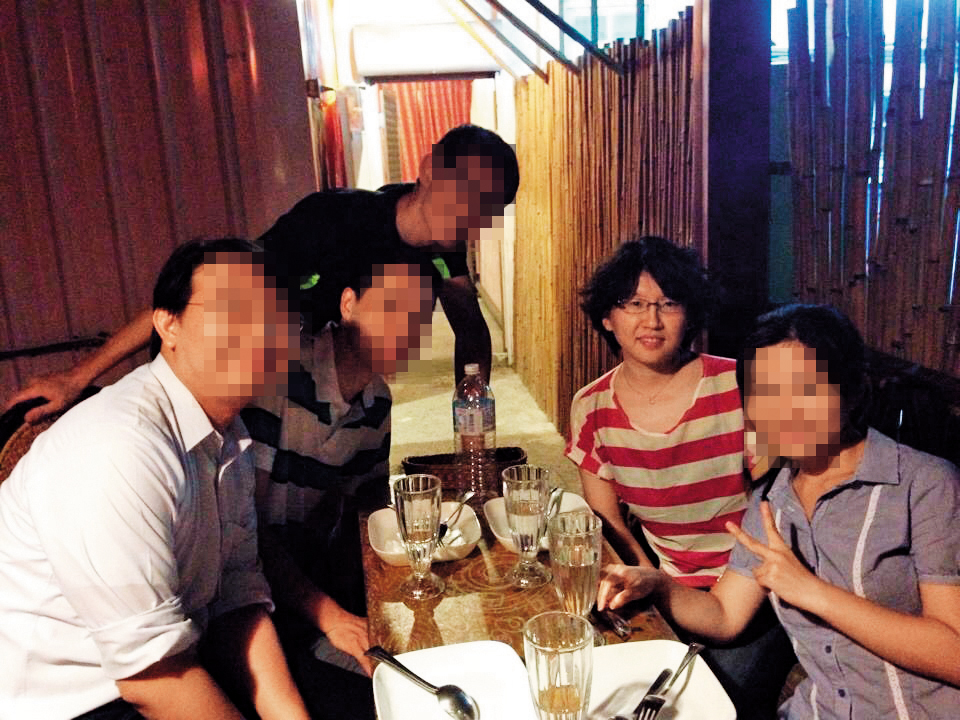 台東地院法官吳俐臻(右2)認為,郭玉林報警要求逮捕她父親一事,已越過她的底線。(翻攝臉書)