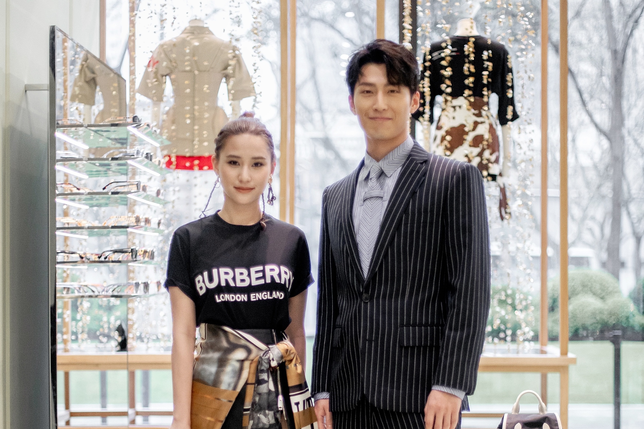 大陸男星竇驍疑似與吳克群前女友何超蓮傳戀情。（翻攝自何超蓮微博）